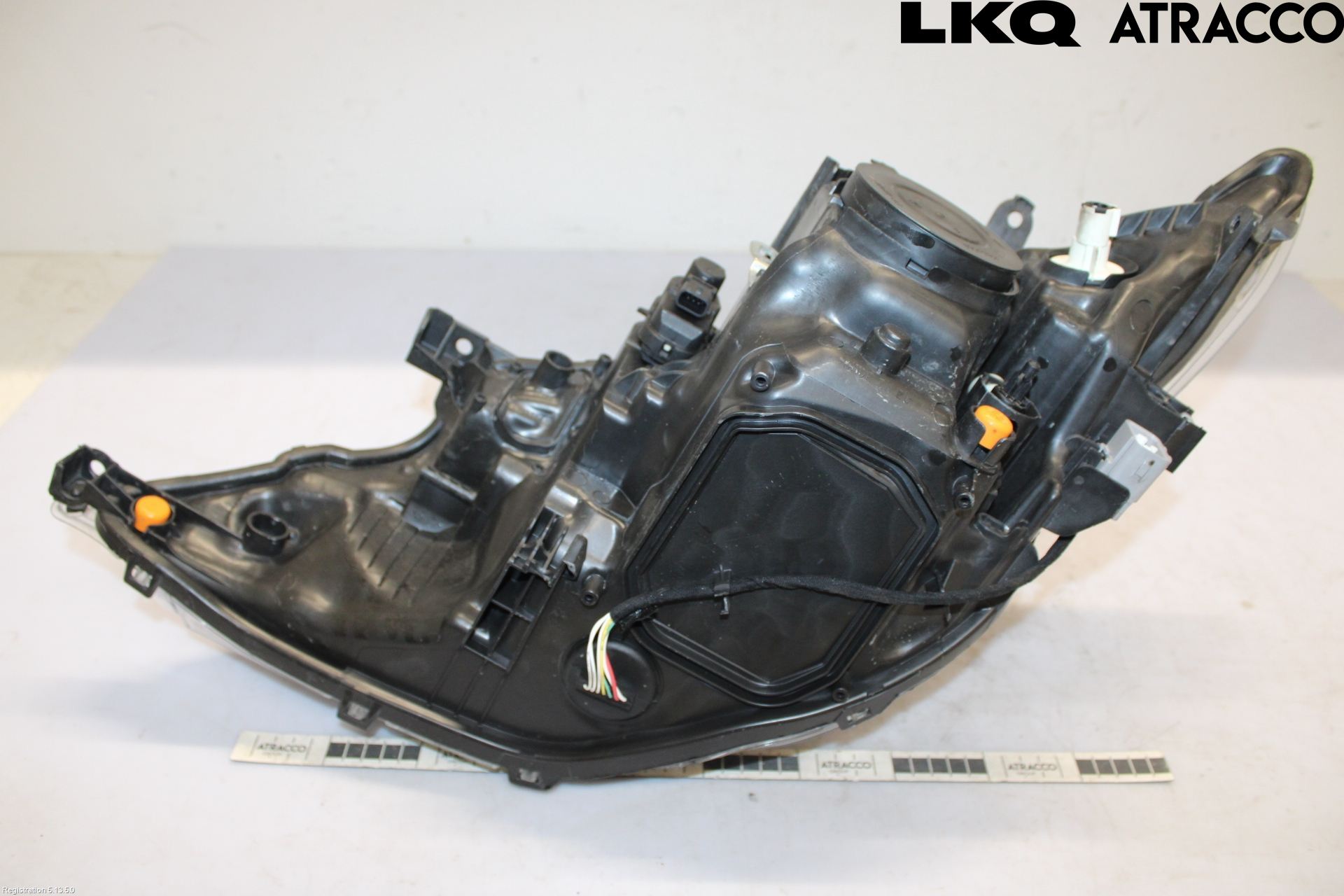 Toyota AURIS 13-19 Frontlykt Høyre
