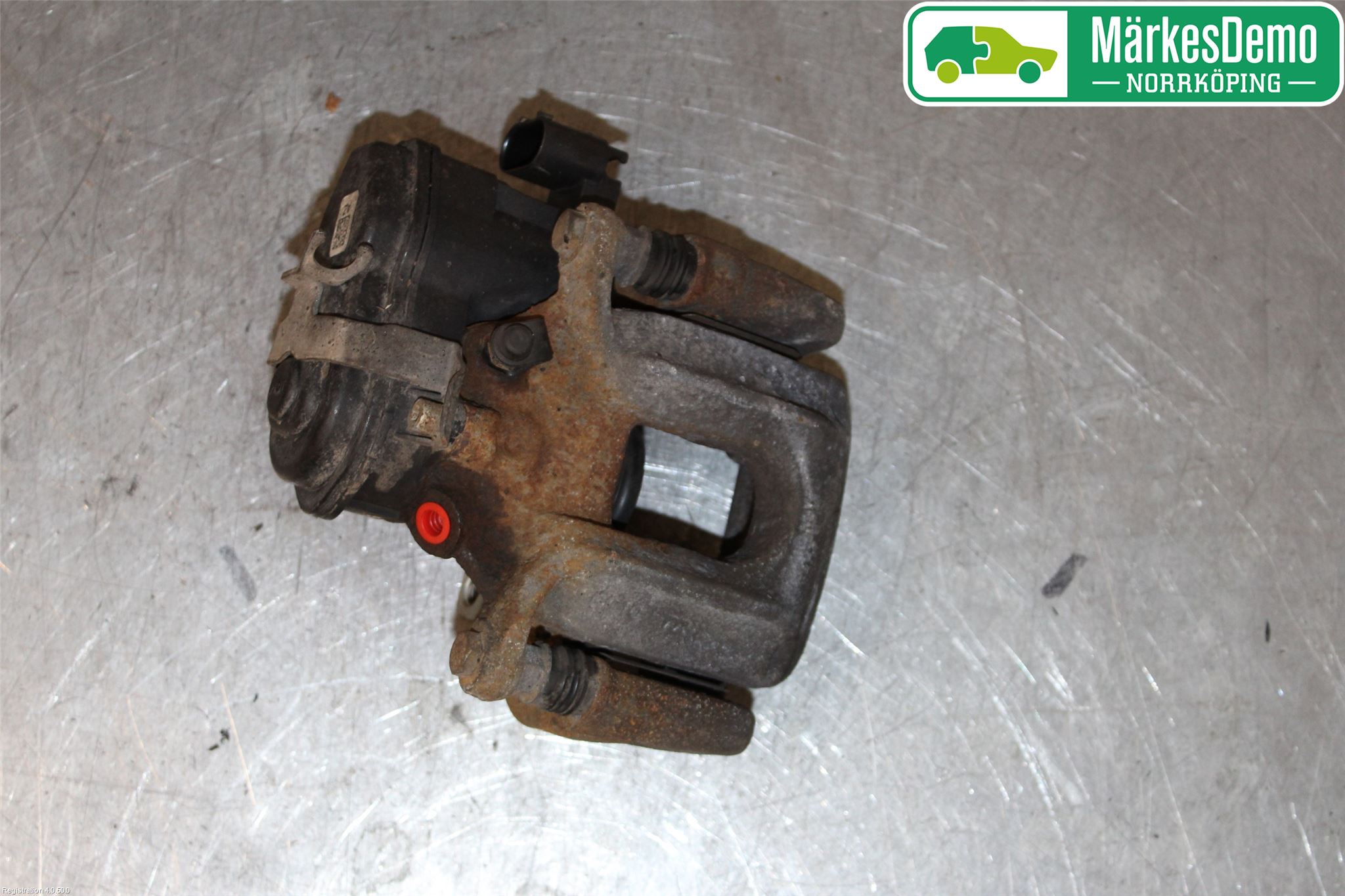 BMW X4 F26 14-18 Bremsecaliper Bak Venstre