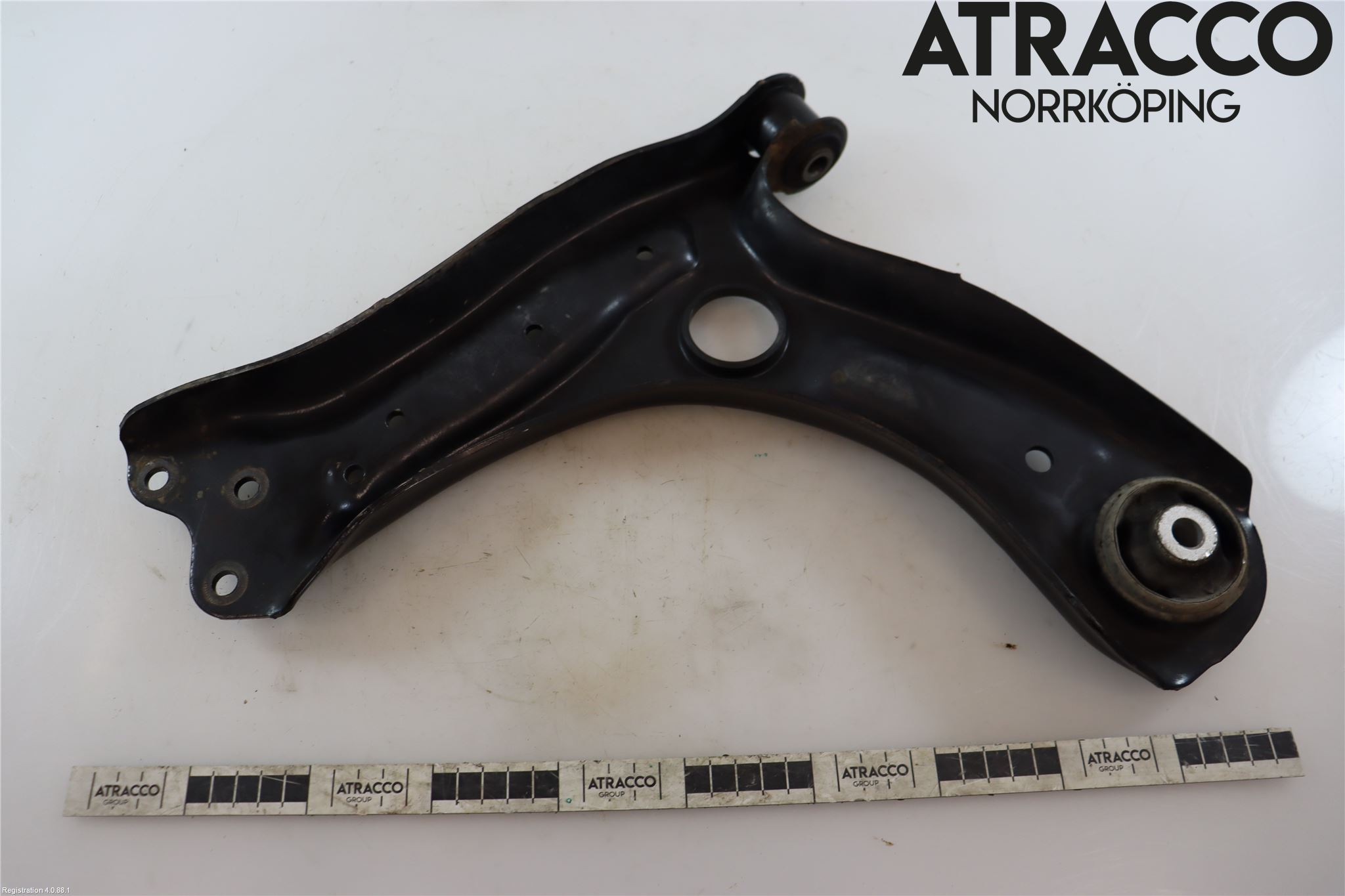 Seat IBIZA IV 08-16 Bærearm Foran Høyre Nedre