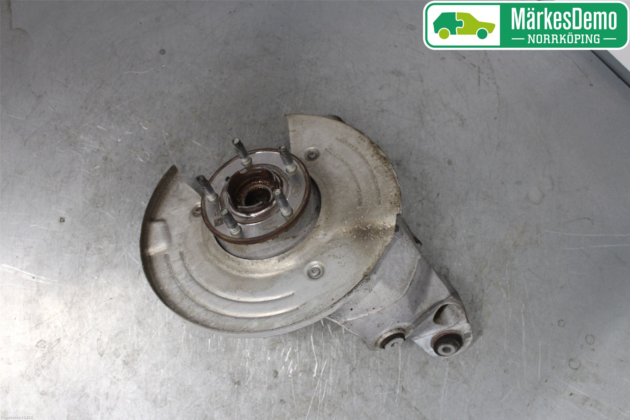 Jaguar XF (X260) 16-24 Spindel Vb