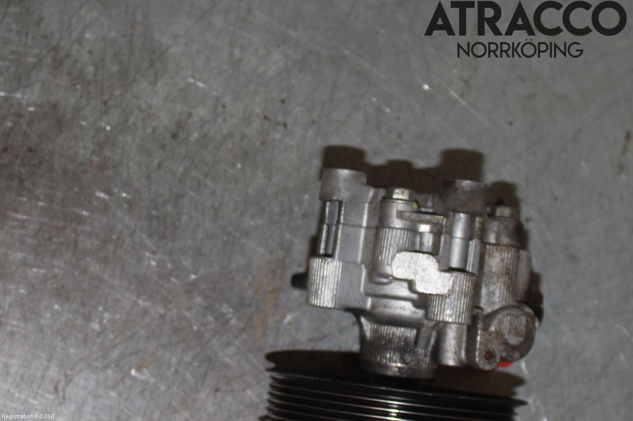 Toyota AVENSIS 03-06 Servo Pumpe