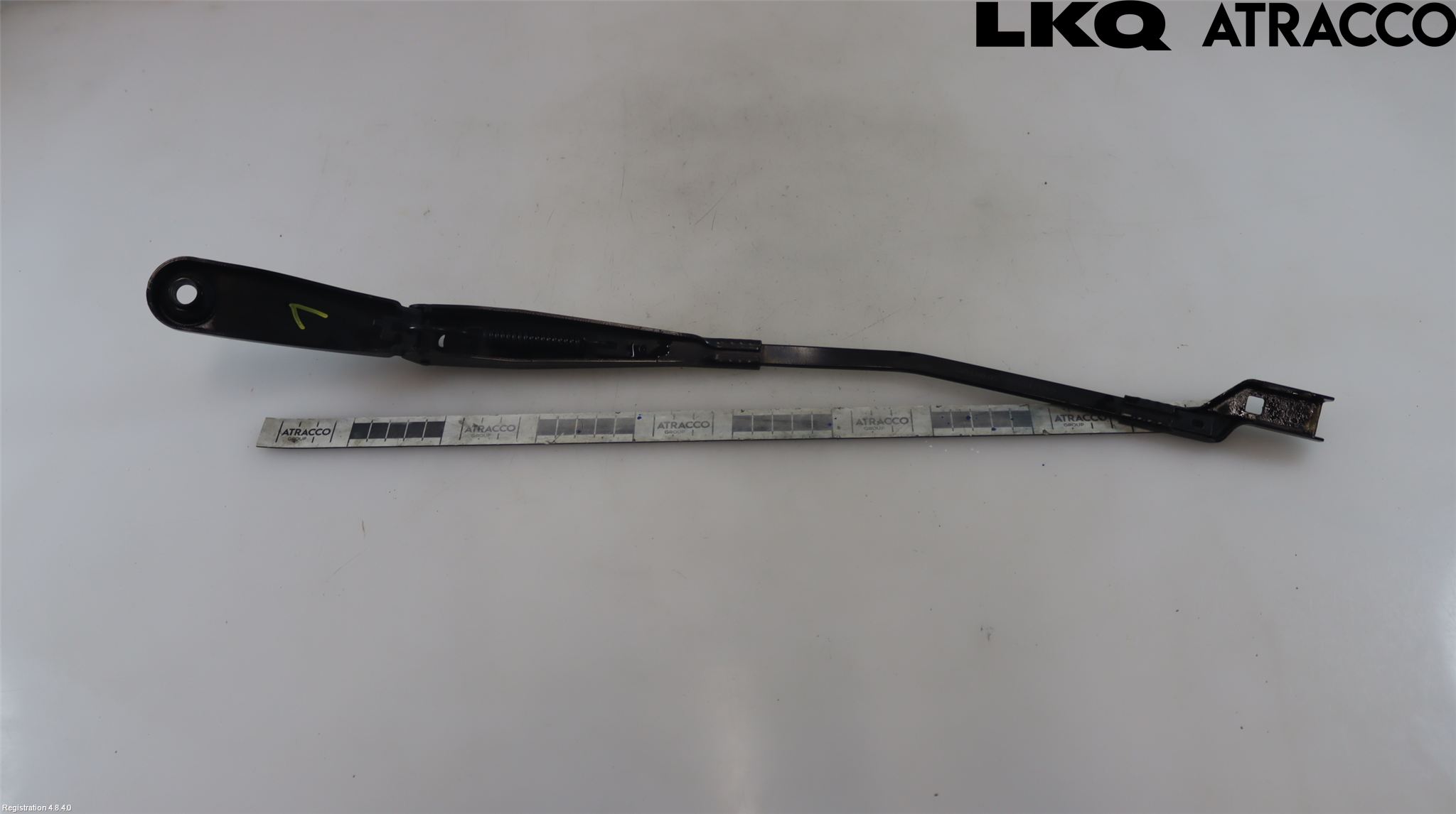 Volvo V70 08-13 Viskerarm-Armer Frontrute