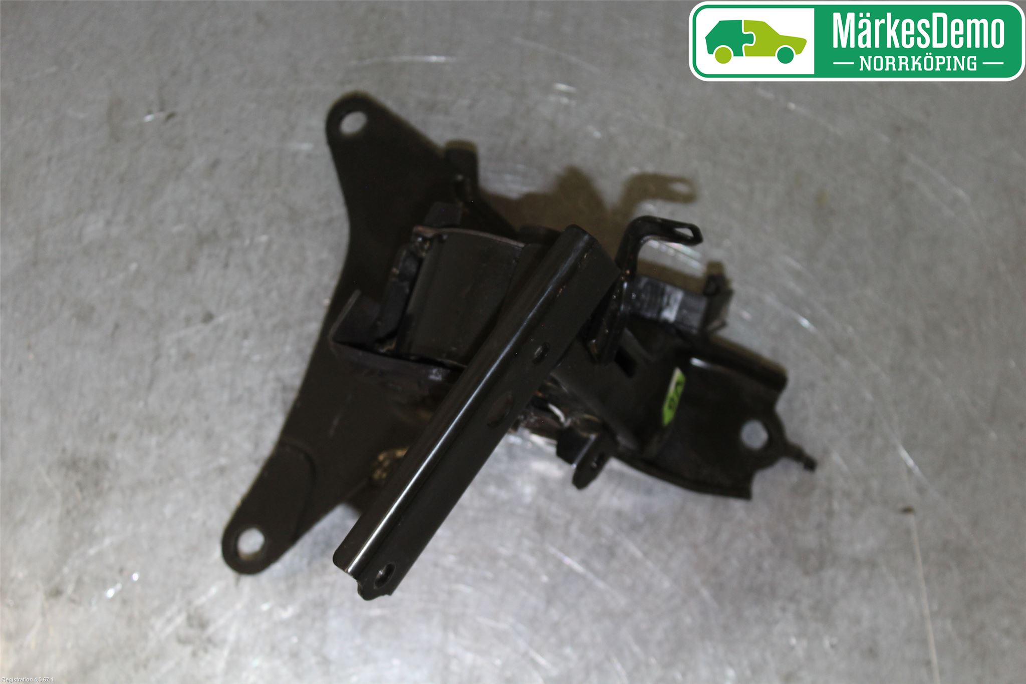 Toyota YARIS XP130 15-20 Motor Feste Stål-Alu