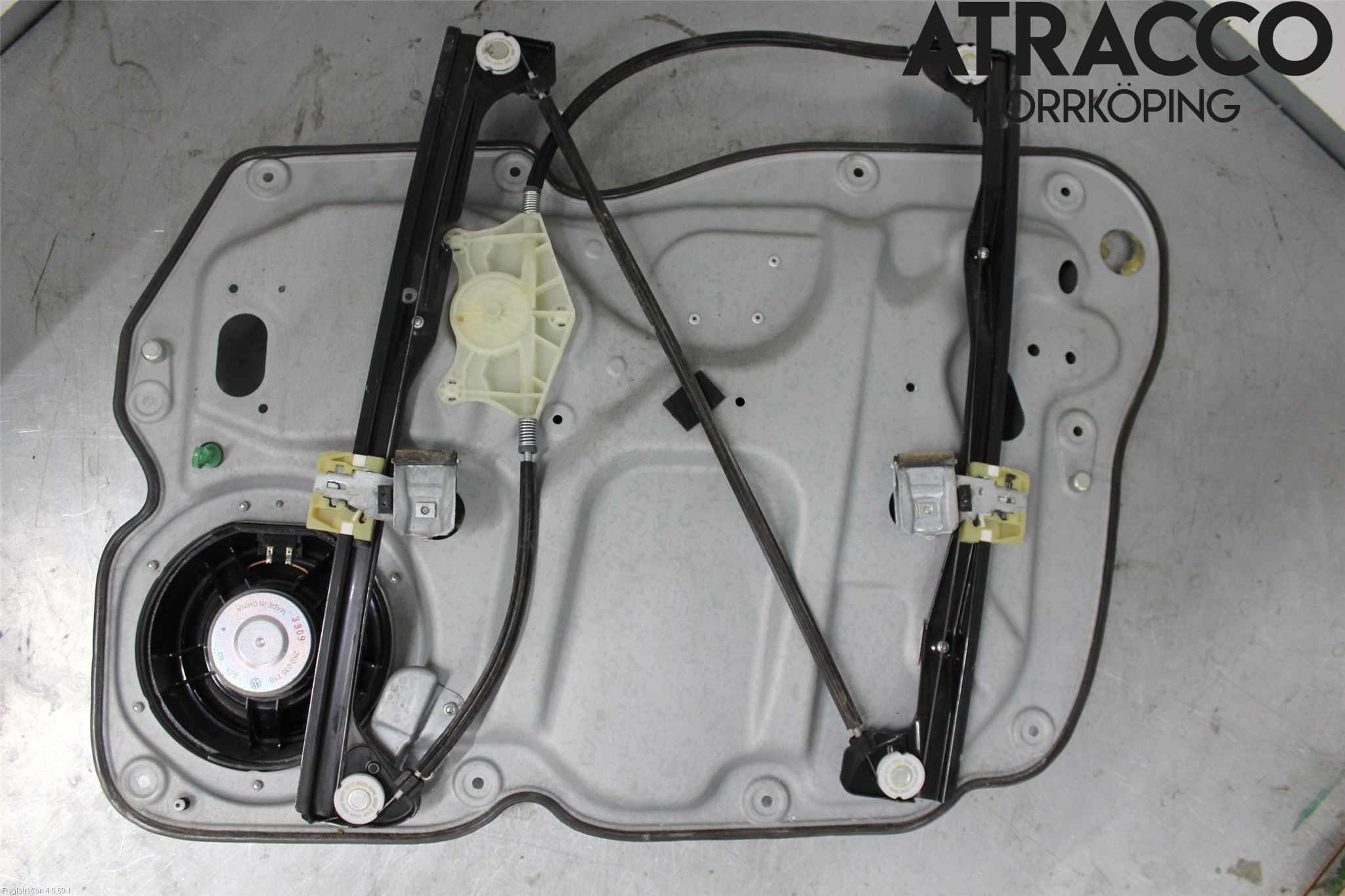Volkswagen VW CADDY      04-10 Vindusheis El Komp