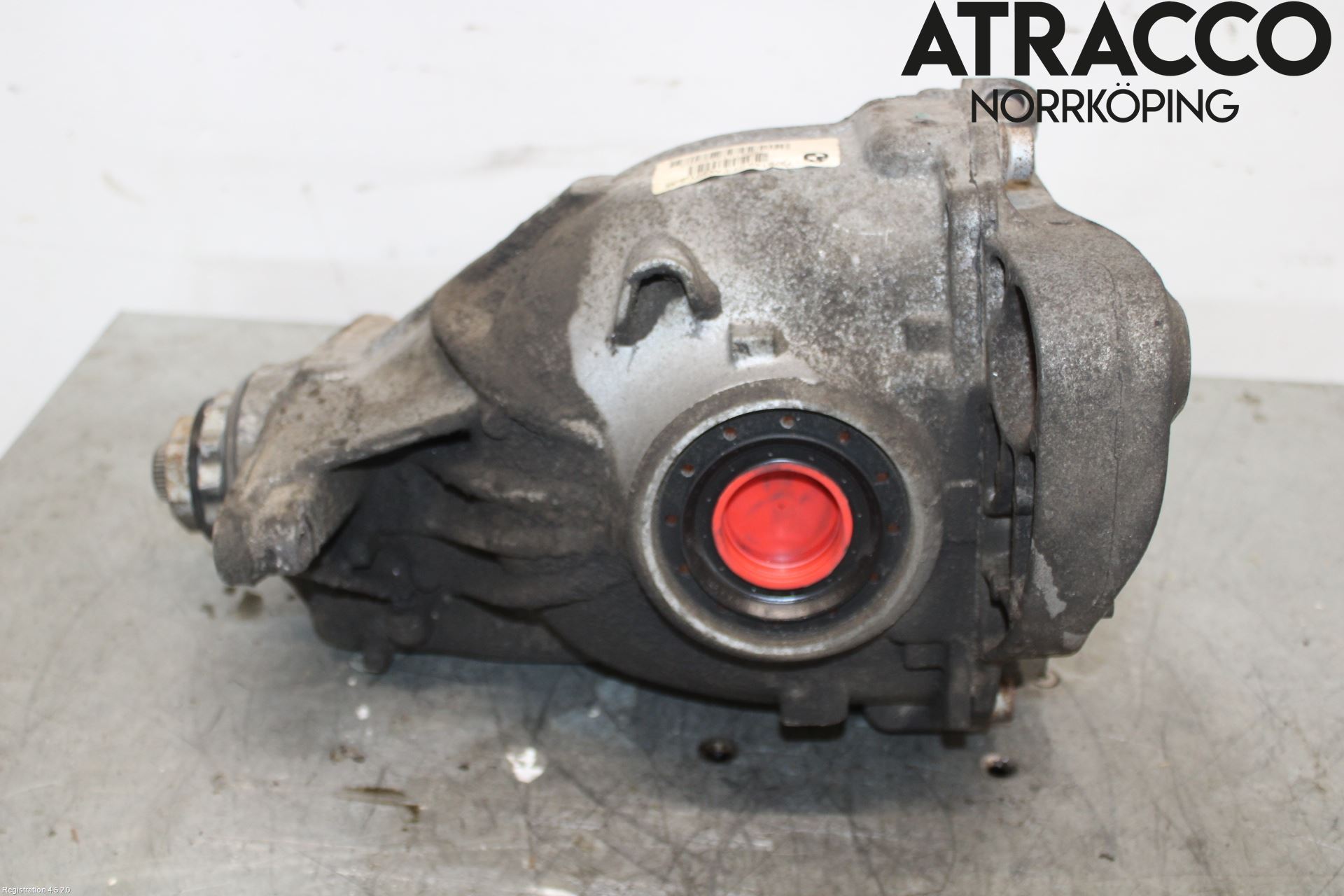 BMW 5 F10/F11/F18 09-17 Bakaksel Kardang Bak -Diff