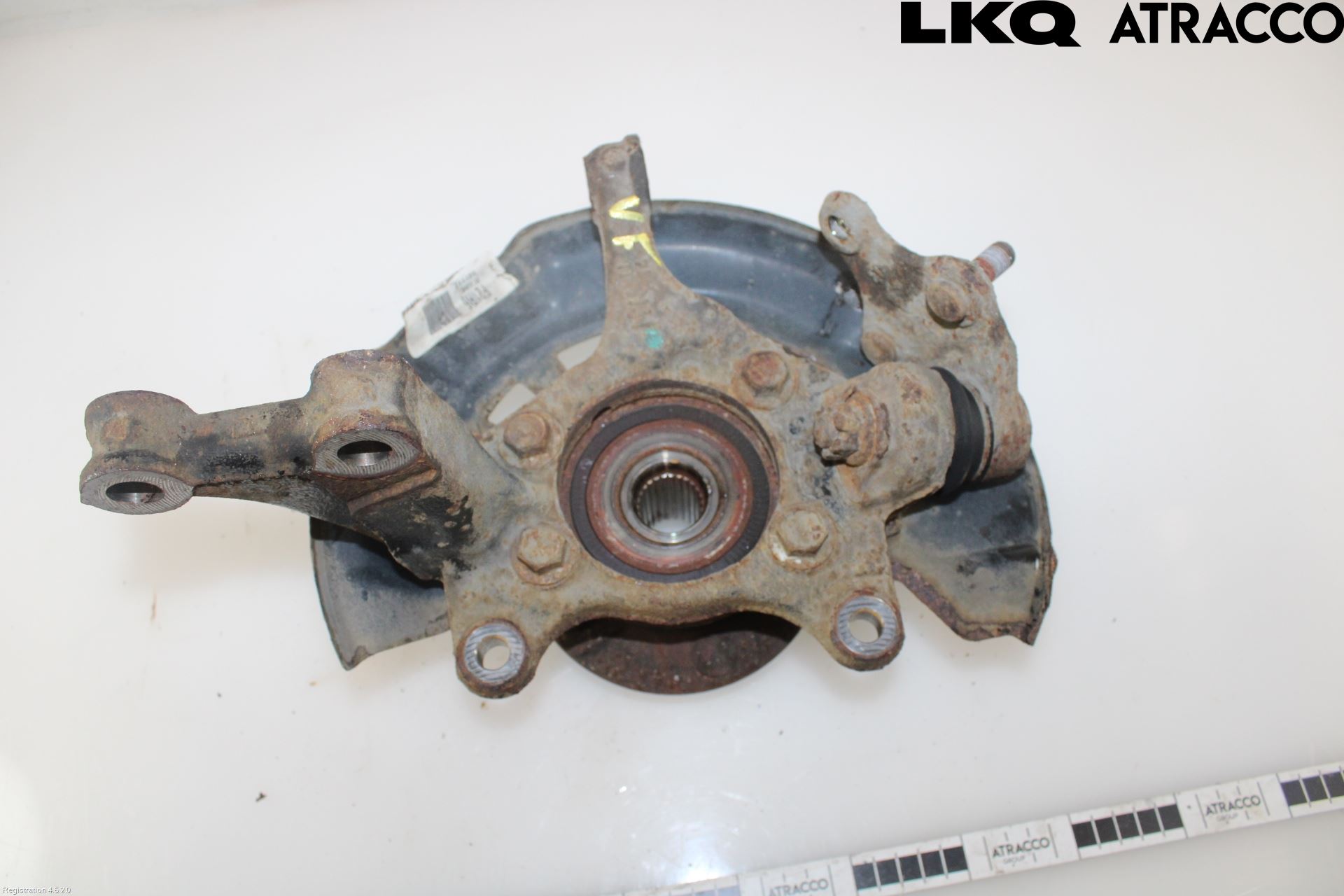 Toyota AVENSIS 09-15 Spindel Hf