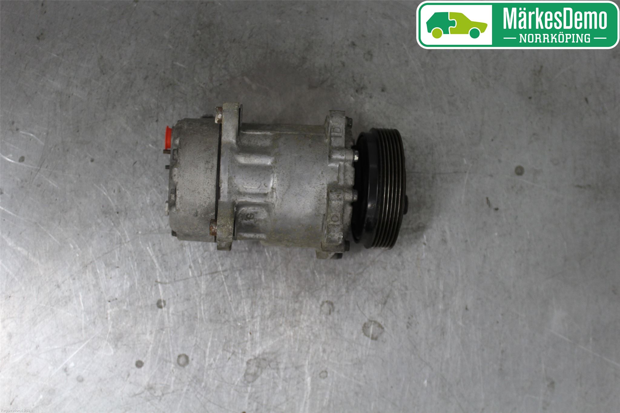 Volkswagen VW CADDY      04-10 Varme Ac Kompressor