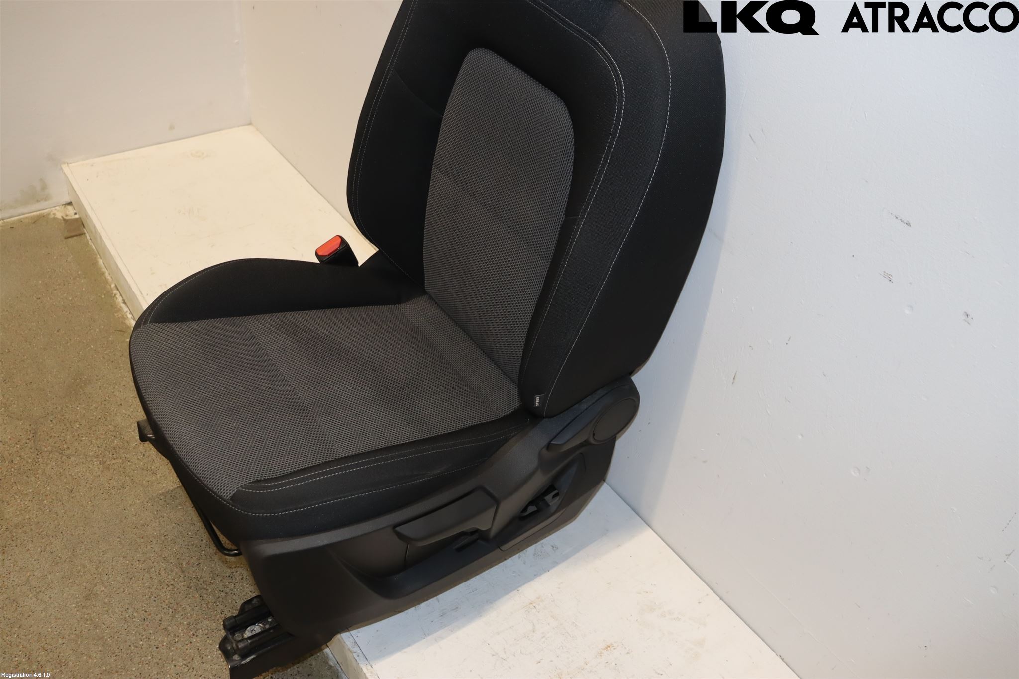 Mercedes-Benz MB CITAN/EQT (W420) 22- Innr Sete Foran Venstre