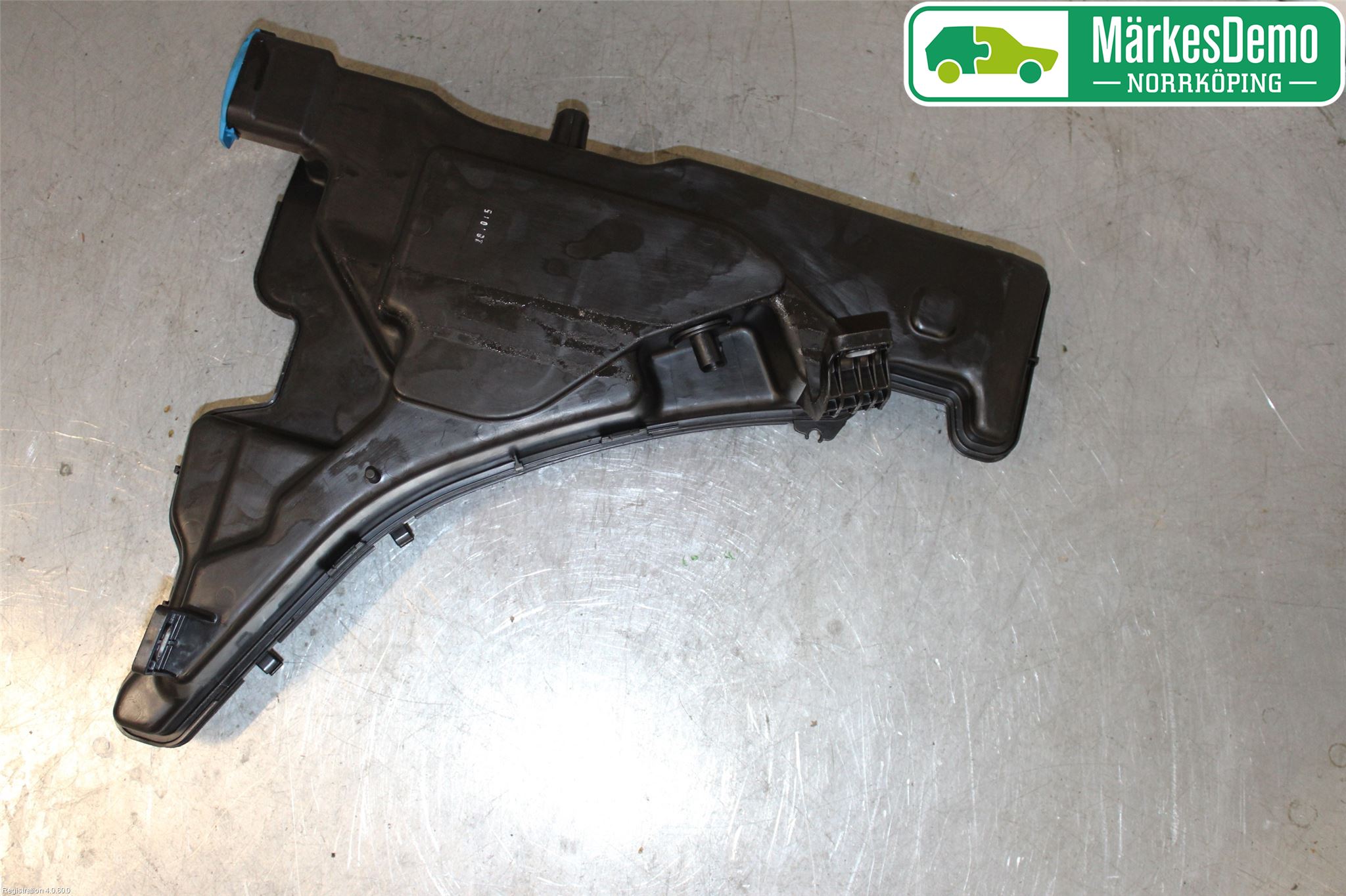 Audi A4/S4 B9 16-19 Spylerbeholder Frontrute-Lykte