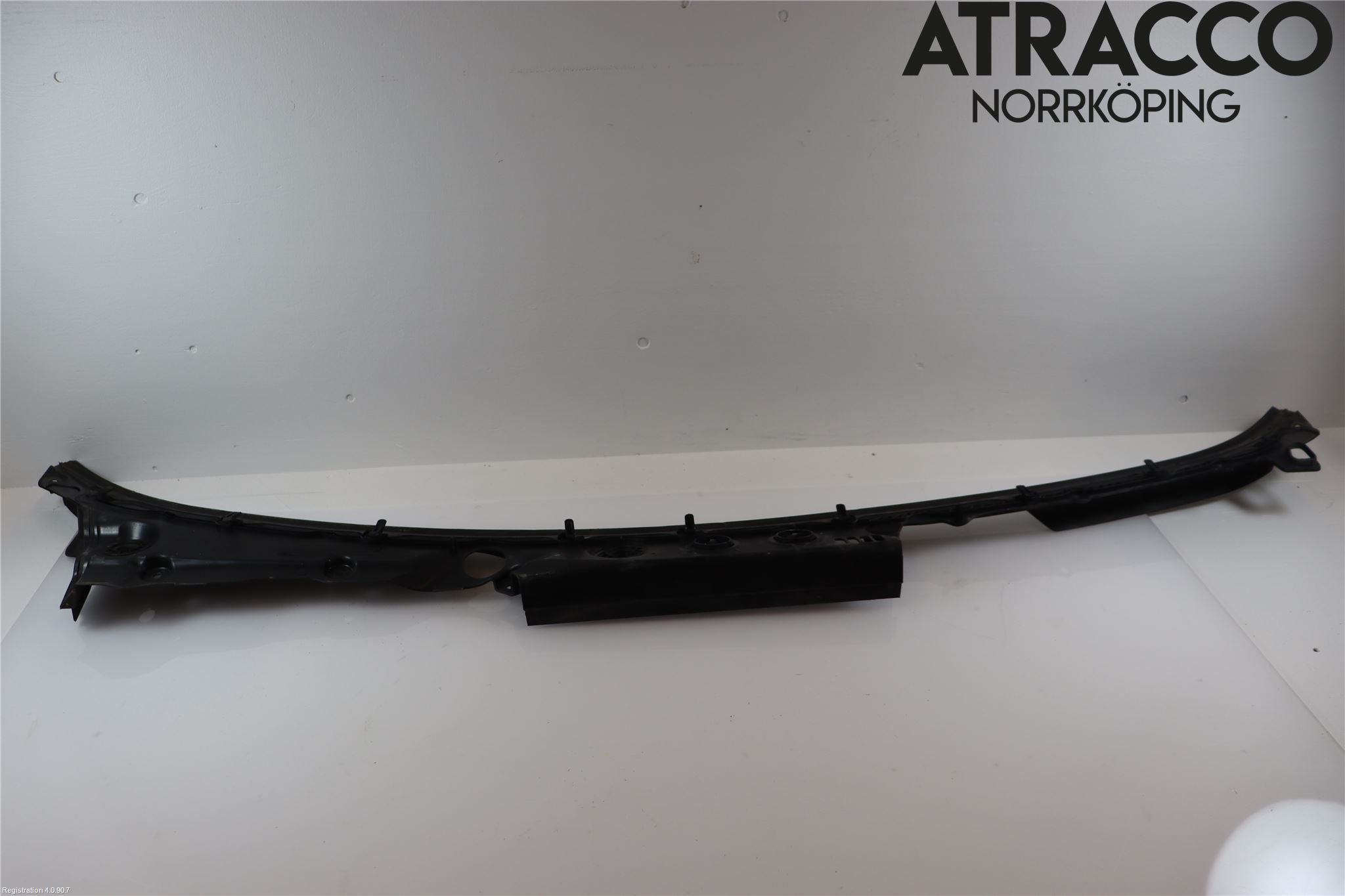 BMW 5 F10/F11/F18 09-17 Visker Deksel-Grill-Under Frr