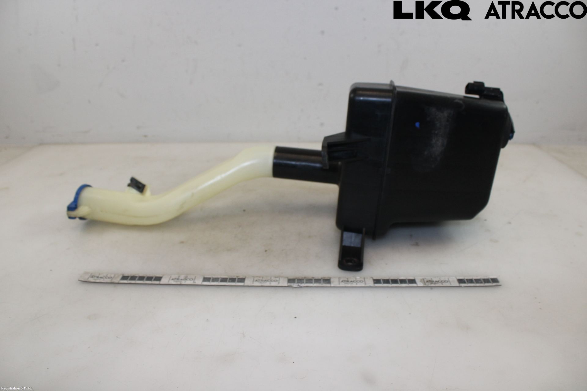 Kia SPORTAGE (JE) 05-10 Spylerbeholder Frontrute-Lykte