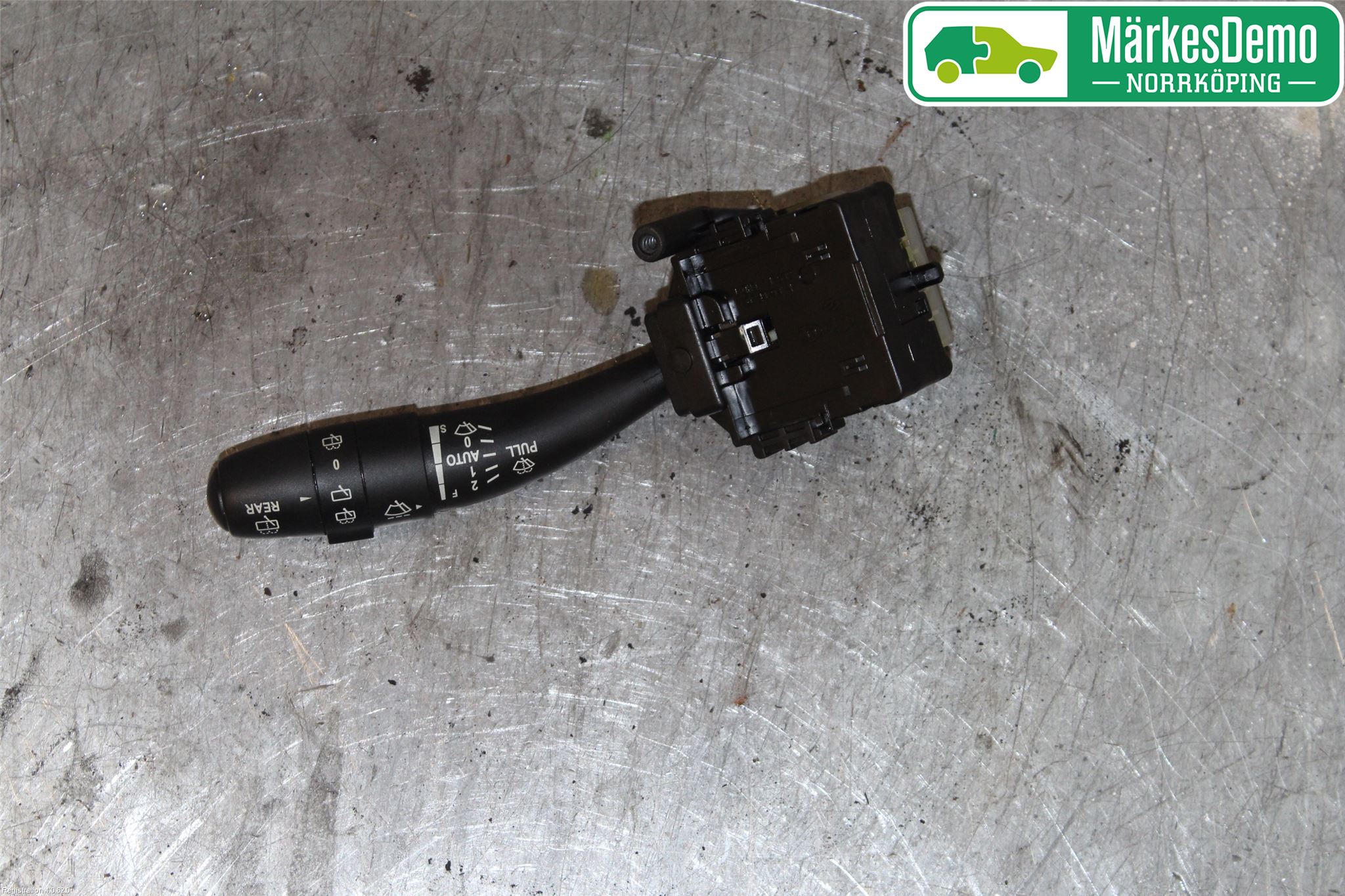 Kia CEED 06-12 Bryter Ratt Visker - Spyler