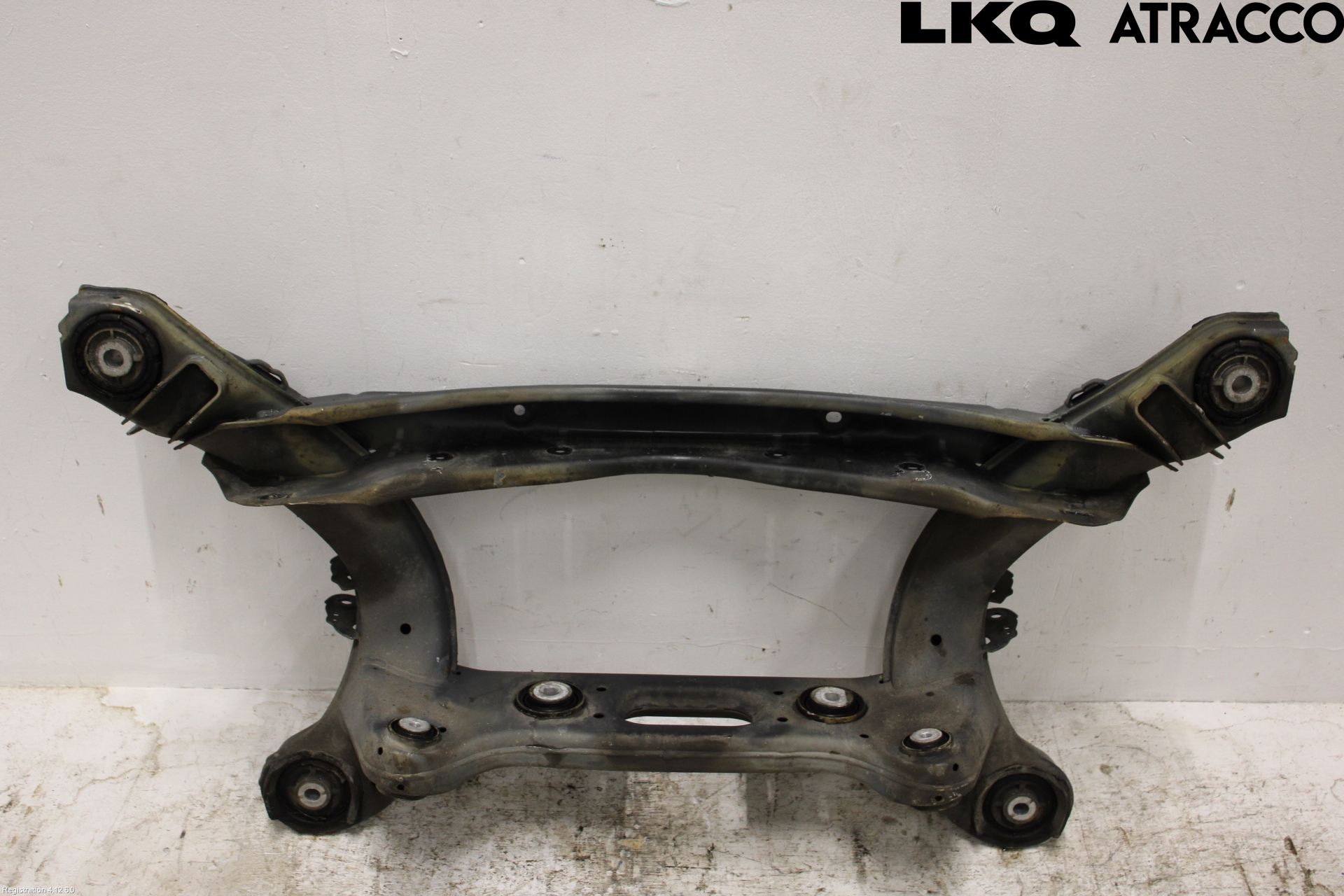 Mercedes-Benz MB E-KLASS (W213) 16-23 Bakaksel Feste Travers-Ramme