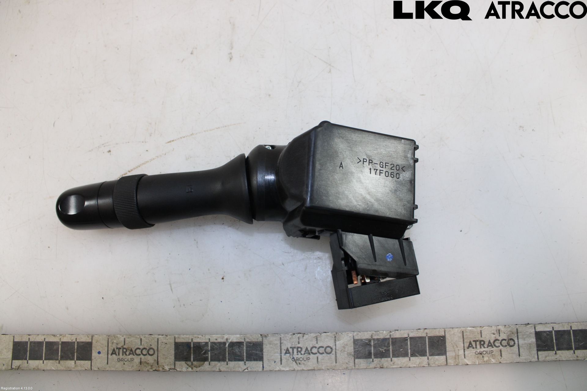 Toyota RAV 4 06-12 Bryter Ratt Visker - Spyler
