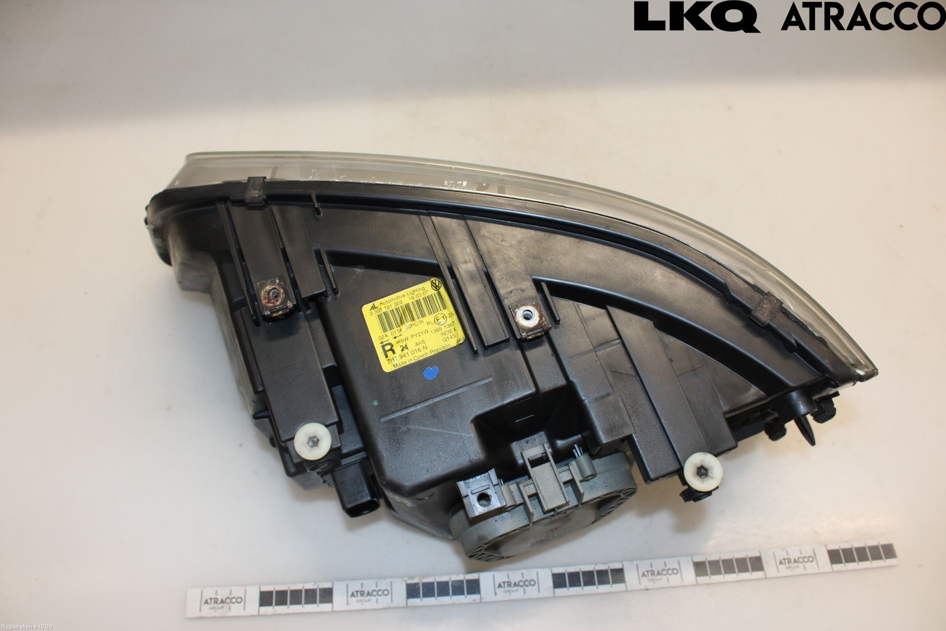 Volkswagen VW TRANSP/CARAVELLE (T5) 04-15 Frontlykt Høyre
