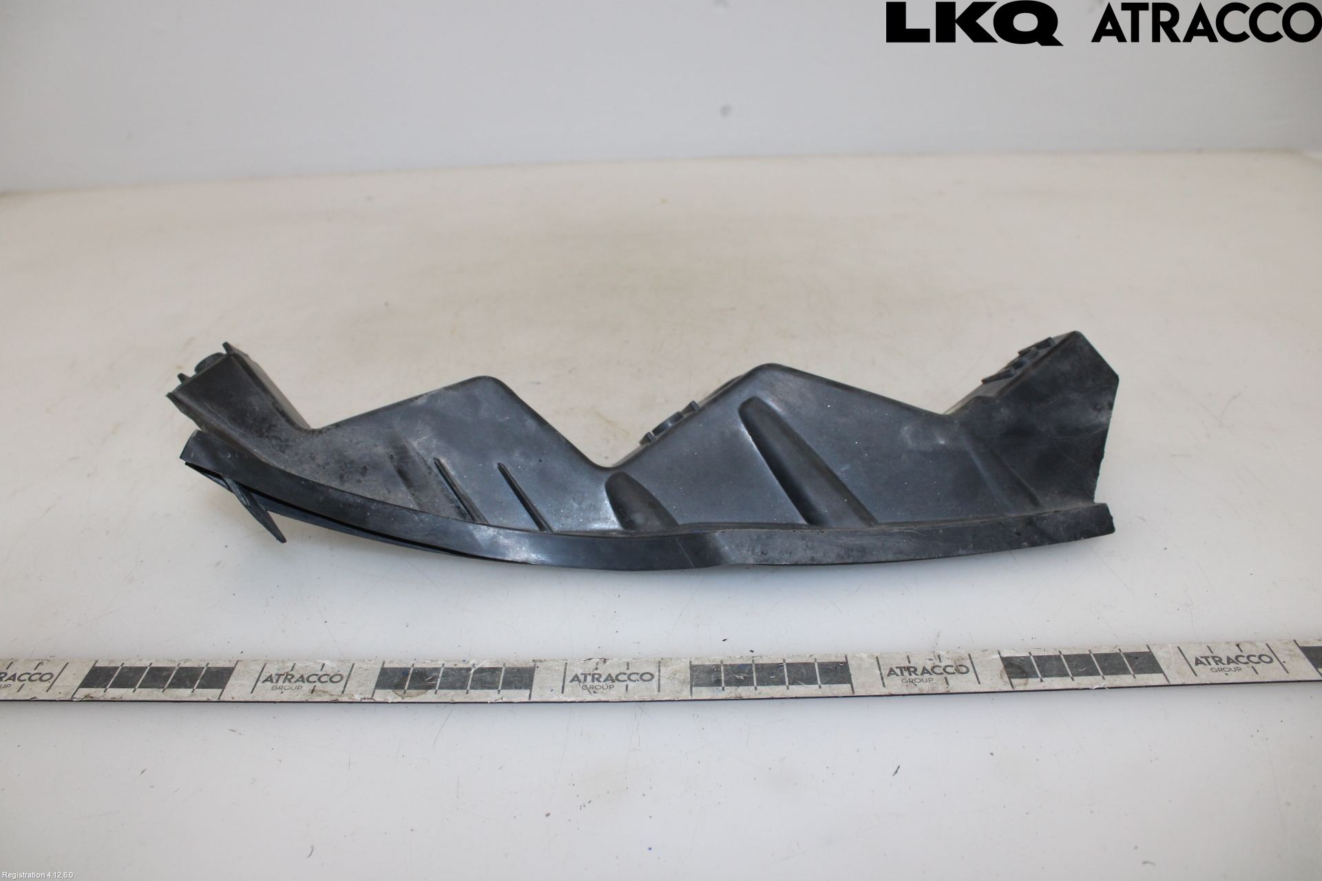 Volkswagen VW PASSAT 05-11 Støtfangerfeste Foran Høyre