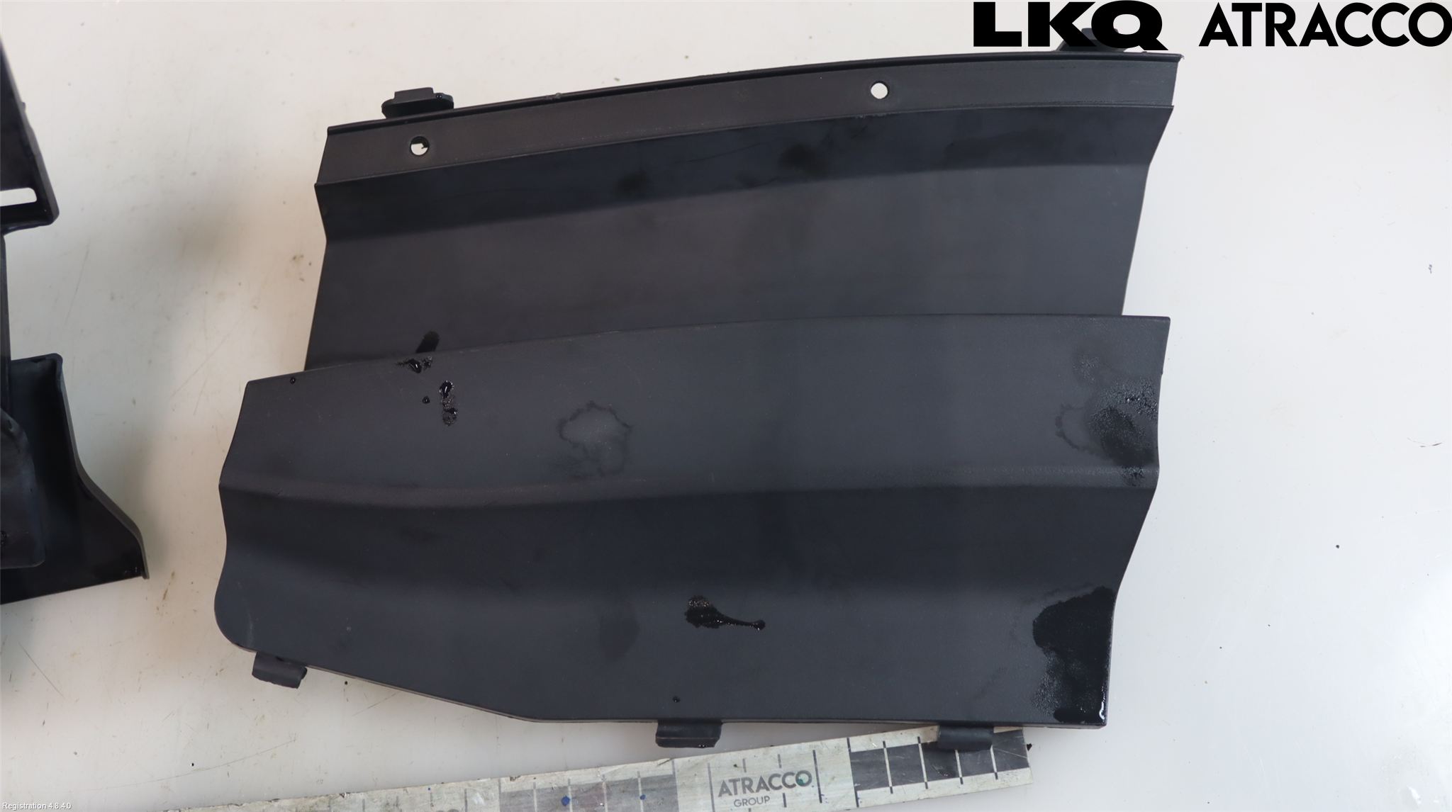 Toyota AURIS 10-12 Visker Deksel-Grill-Under Frr