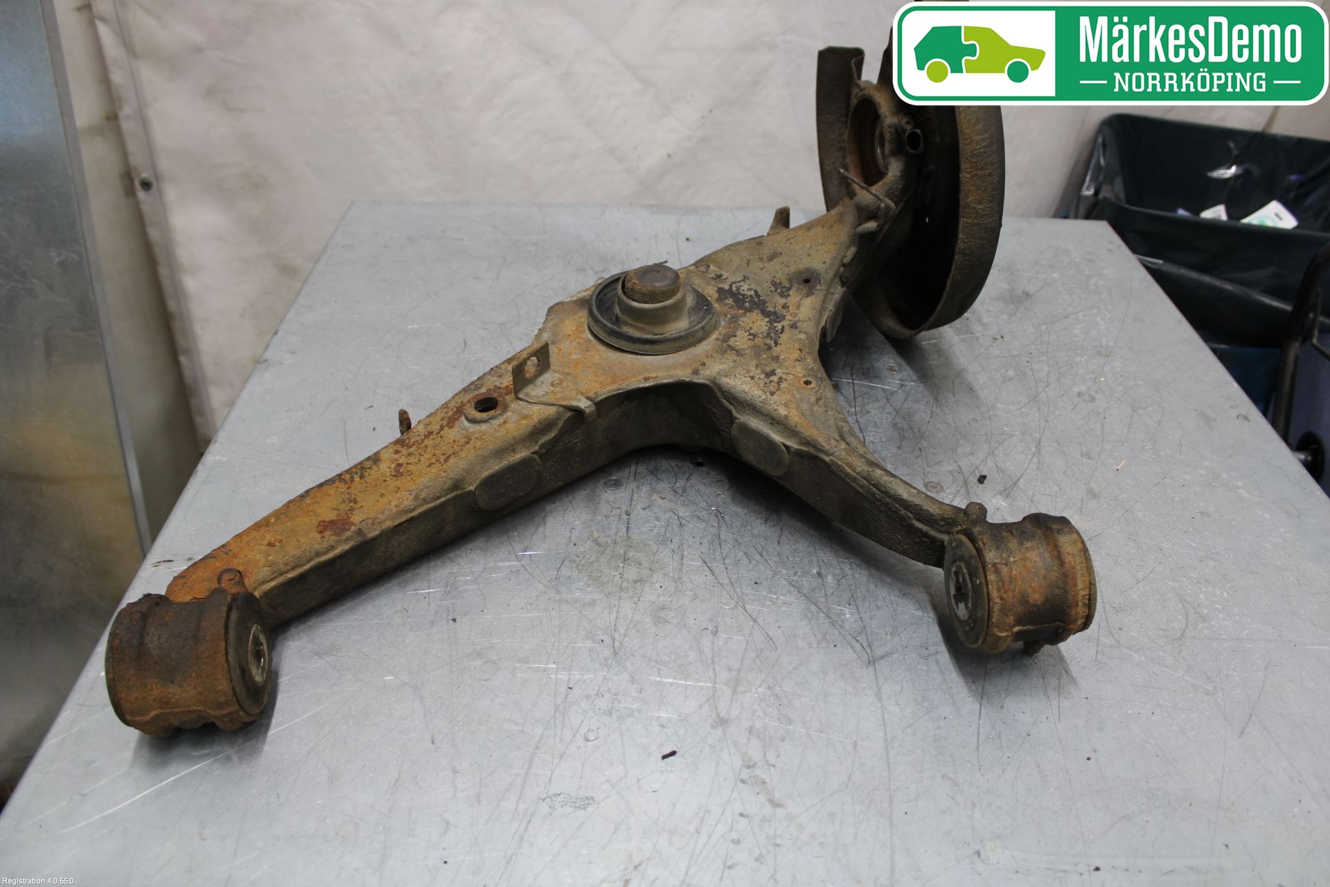 Volkswagen VW TRANSP/CARAVELLE (T5) 04-15 Bærearm Bak Venstre