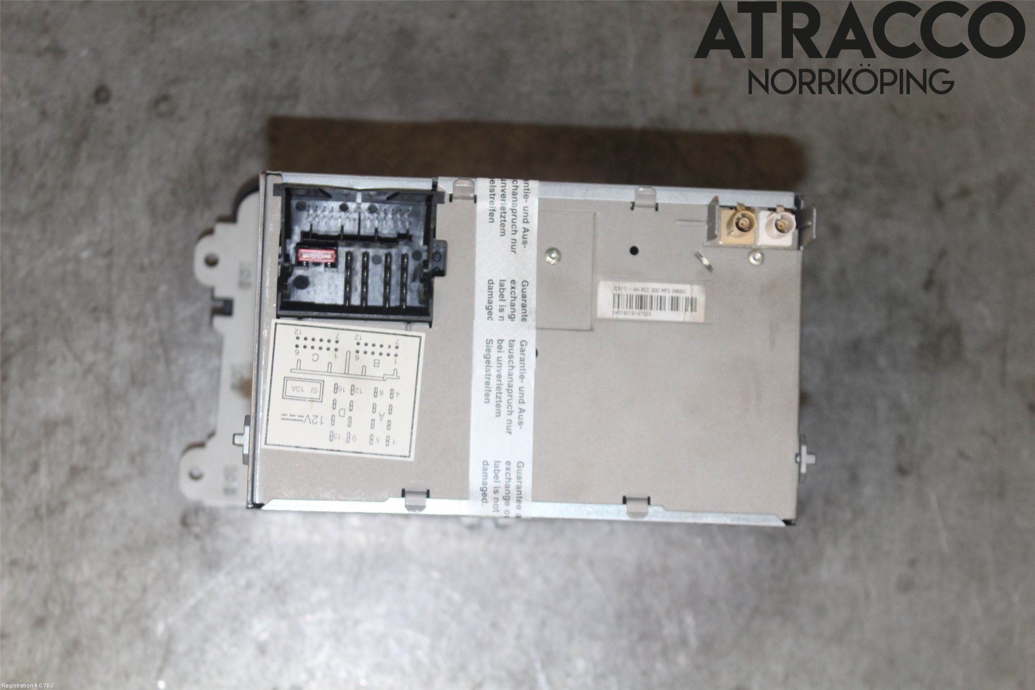 Volkswagen VW CADDY      04-10 Stereo Radio Med Cd