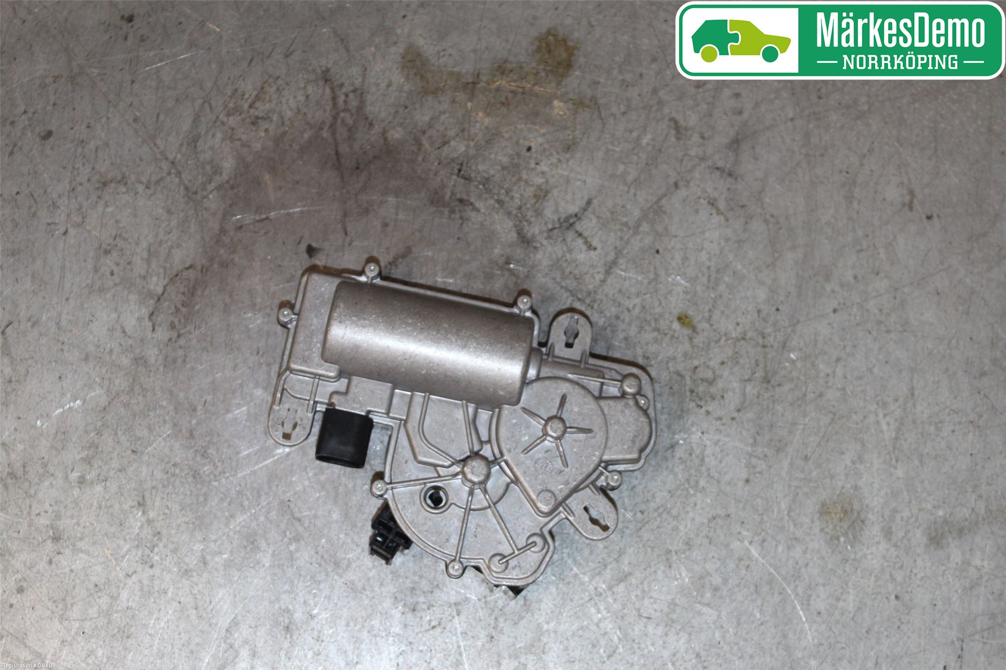 Audi A4/S4 B9 16-19 Baklukeåpner Automatisk