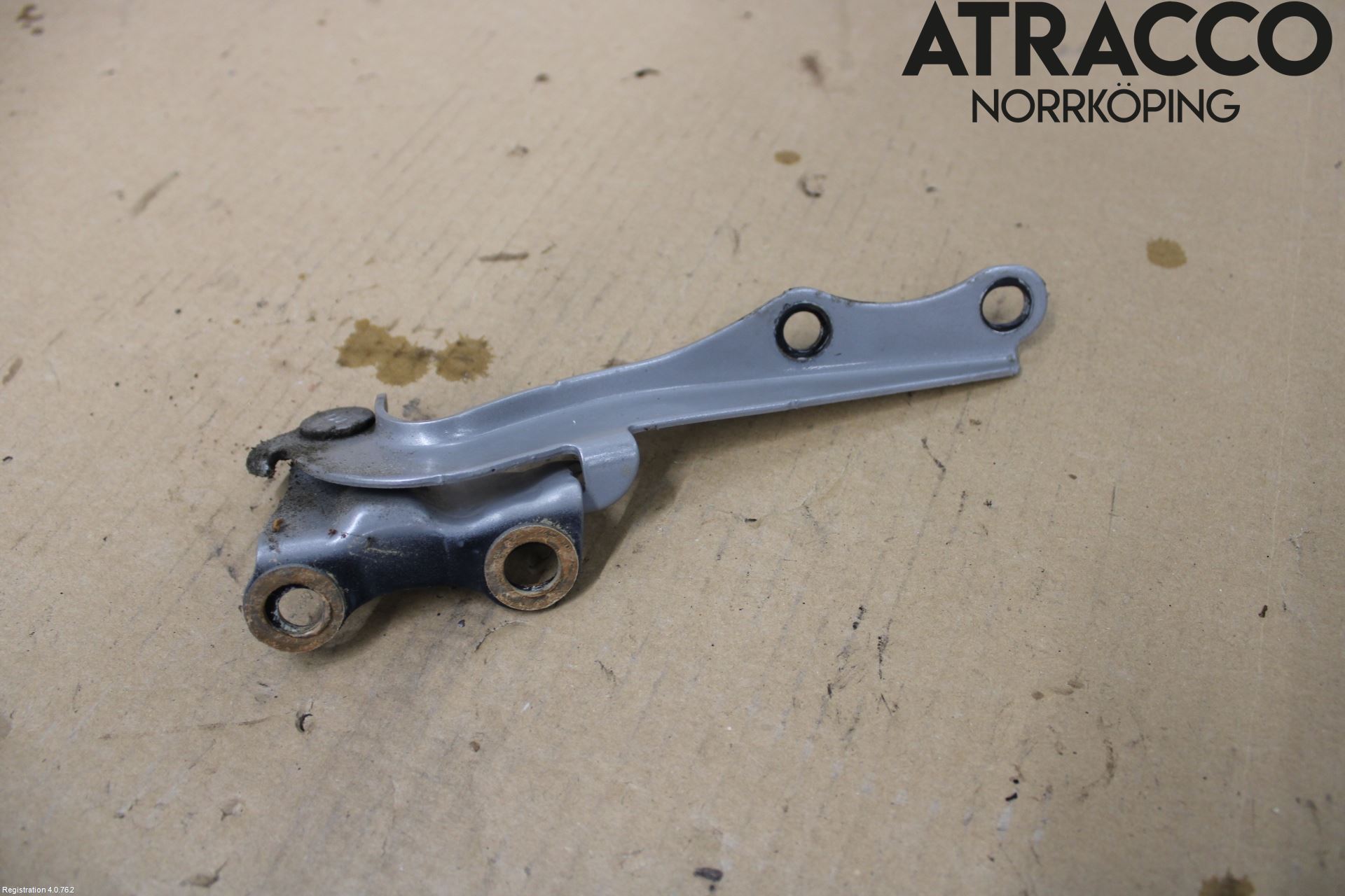 Toyota PRIUS NWH20 04-08 Panser Hengsel - Hengsler