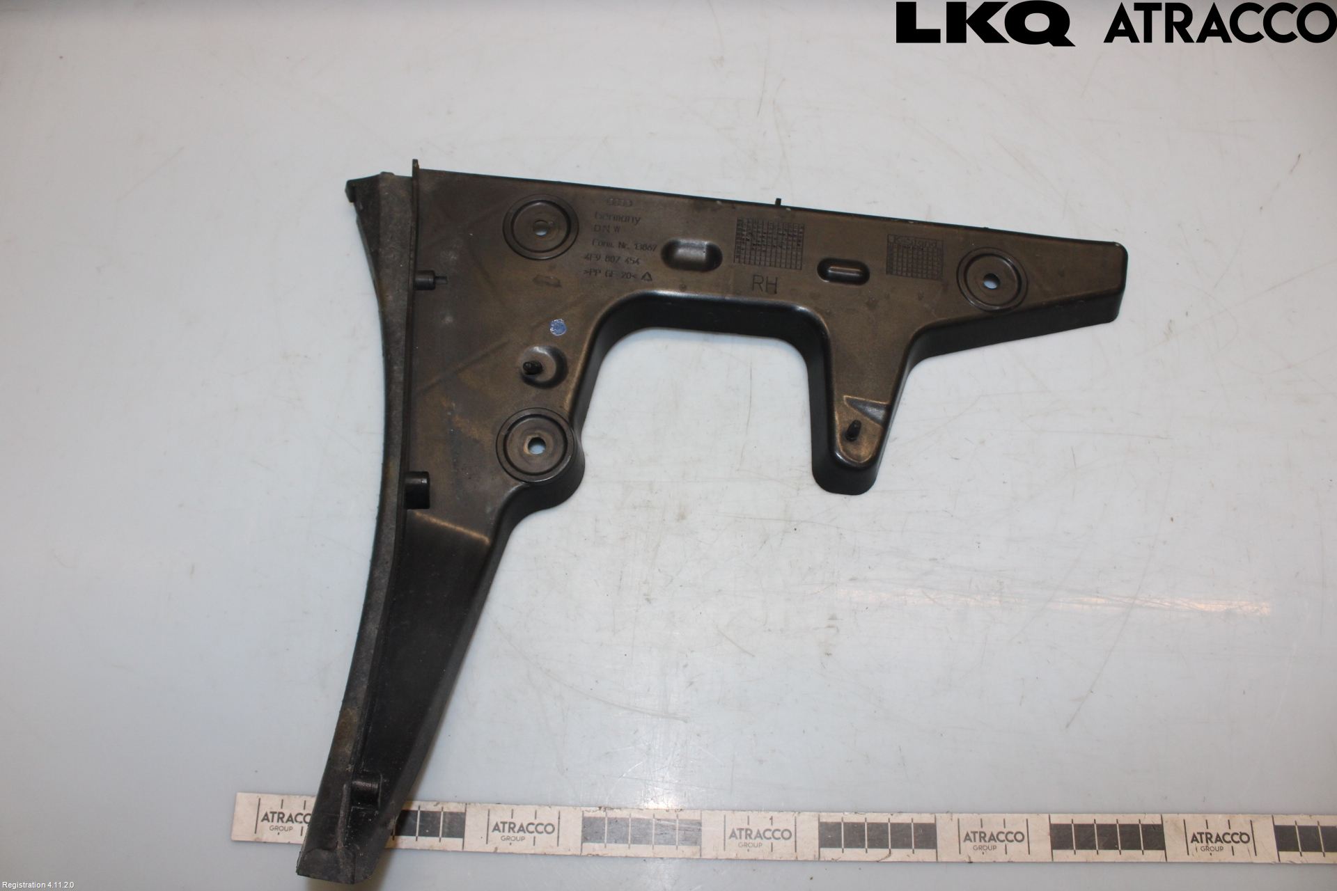 Audi A6/S6     05-11 Støtfangerfeste Bak Høyre