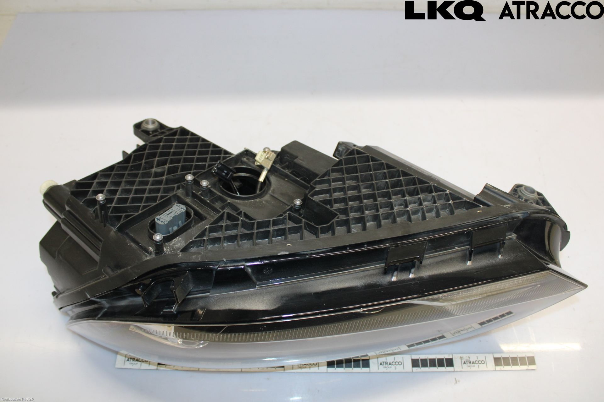 Volkswagen VW TIGUAN 07-16 Frontlykt Venstre