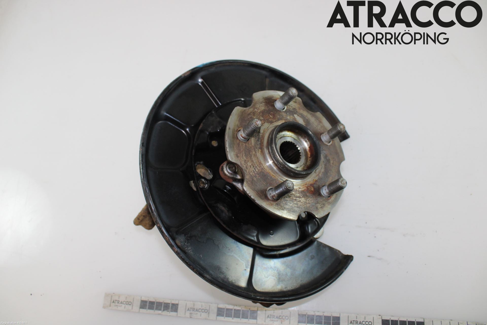 Toyota RAV4 13-18 Spindel Vb