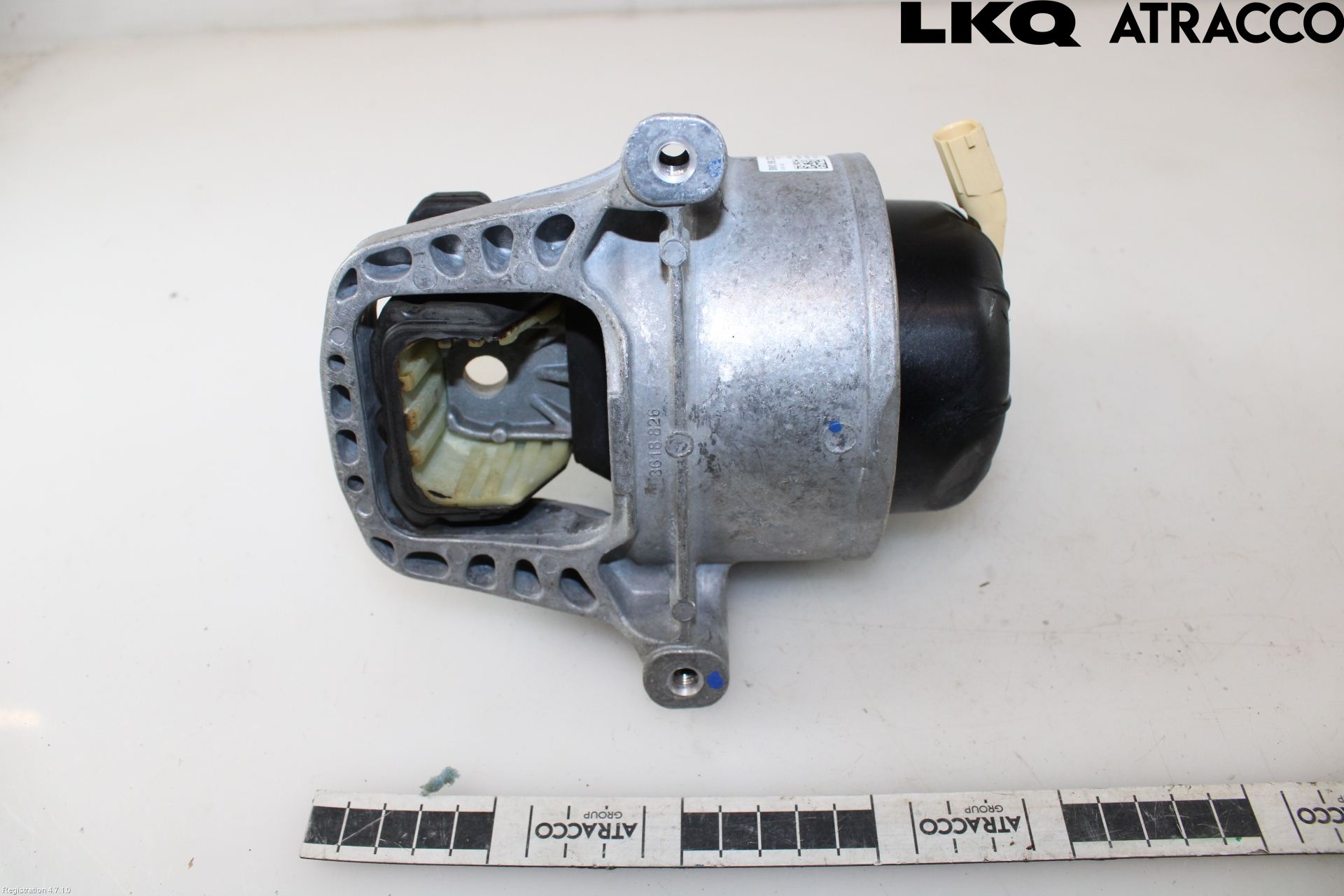 Audi A4/S4 B9 20- Motor Feste Gummi