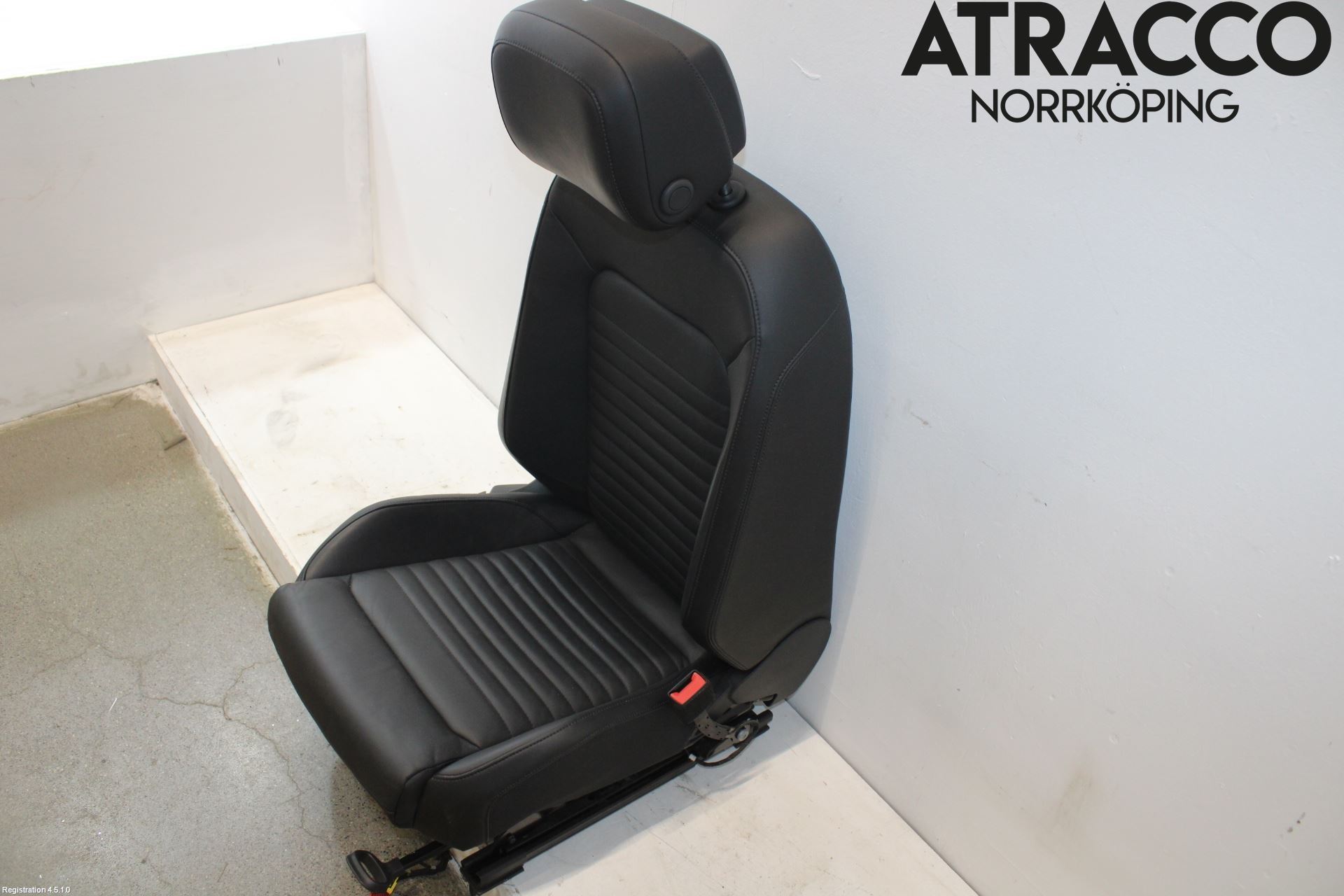 Volkswagen VW PASSAT 15-19 Innr Sete Foran Høyre