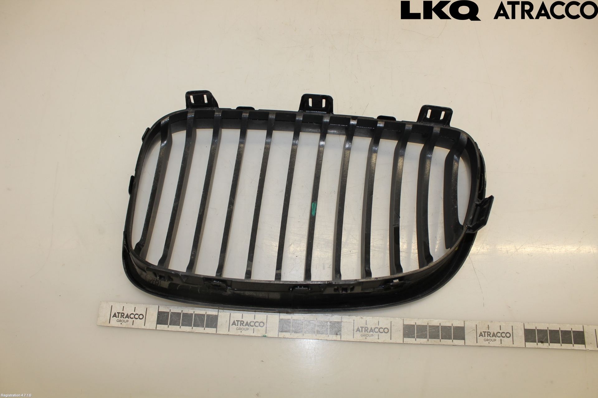 BMW 1 E87/81 5D/3D 03-11 Grilldel Høyre