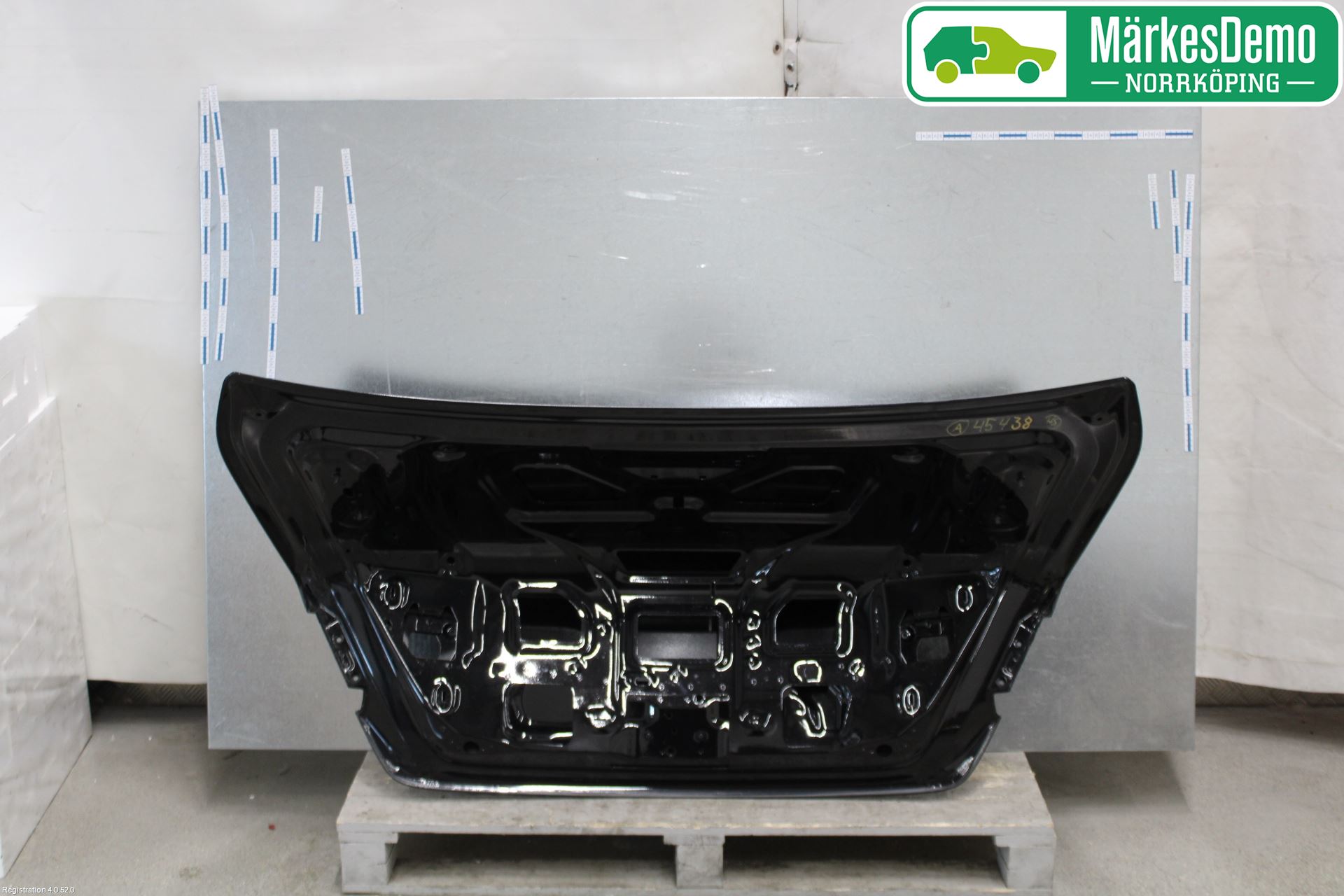Audi A8/S8 4H 10-17 Bakluke Koffertlokk