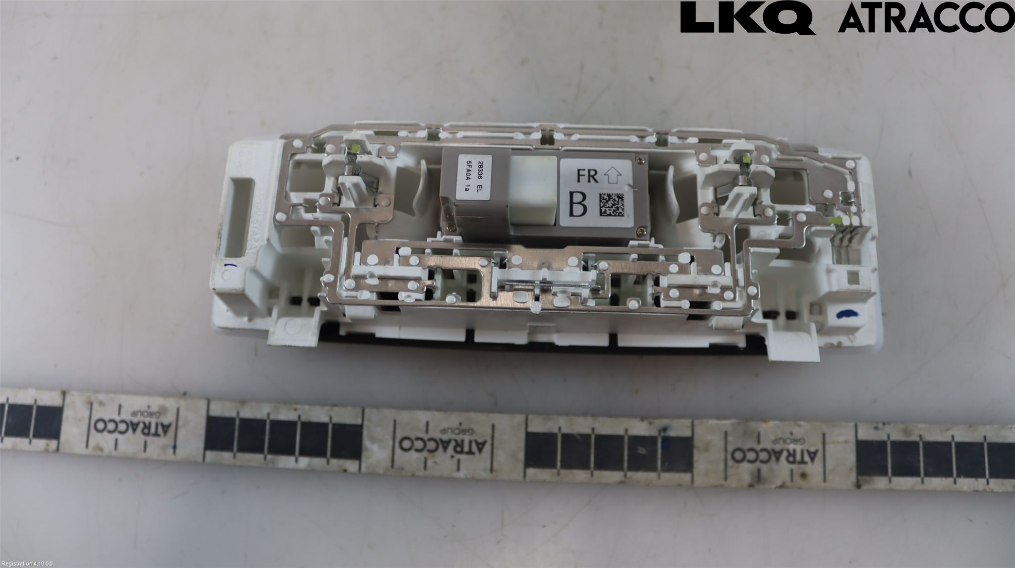 Nissan LEAF 18- Innr Taklys