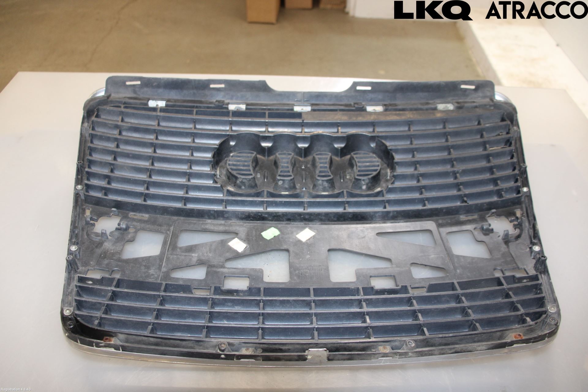 Audi A6/S6     05-11 Grill Komplett