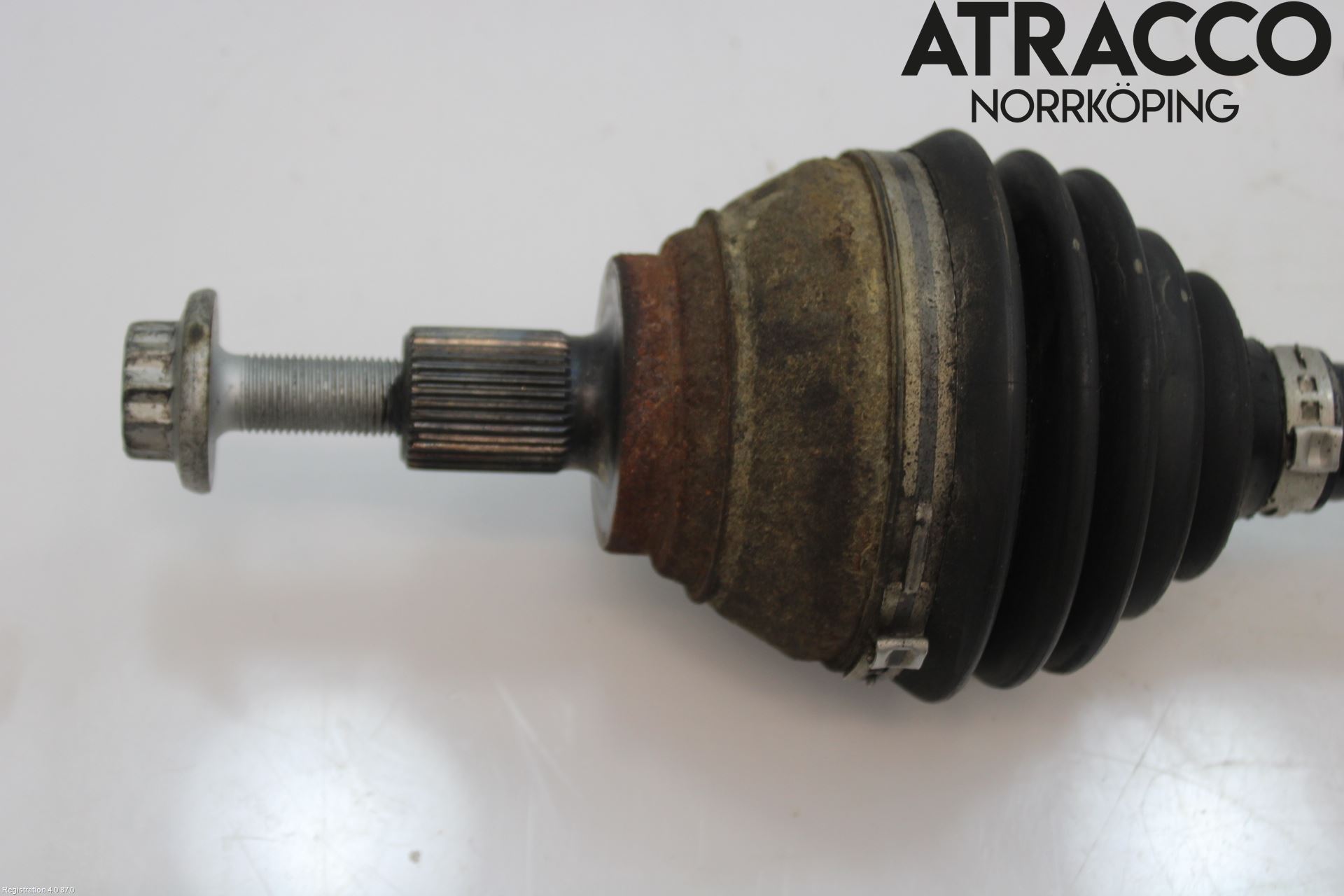Volkswagen VW PASSAT 20-24 Drivaksel Foran Kompl Venstre