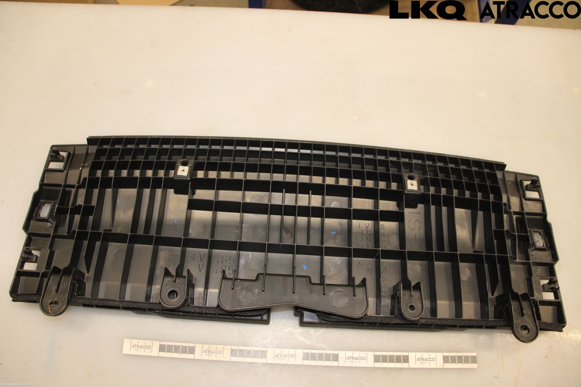Lexus IS 250/350 14-20 Radiator Feste - Ramme - Bjelk