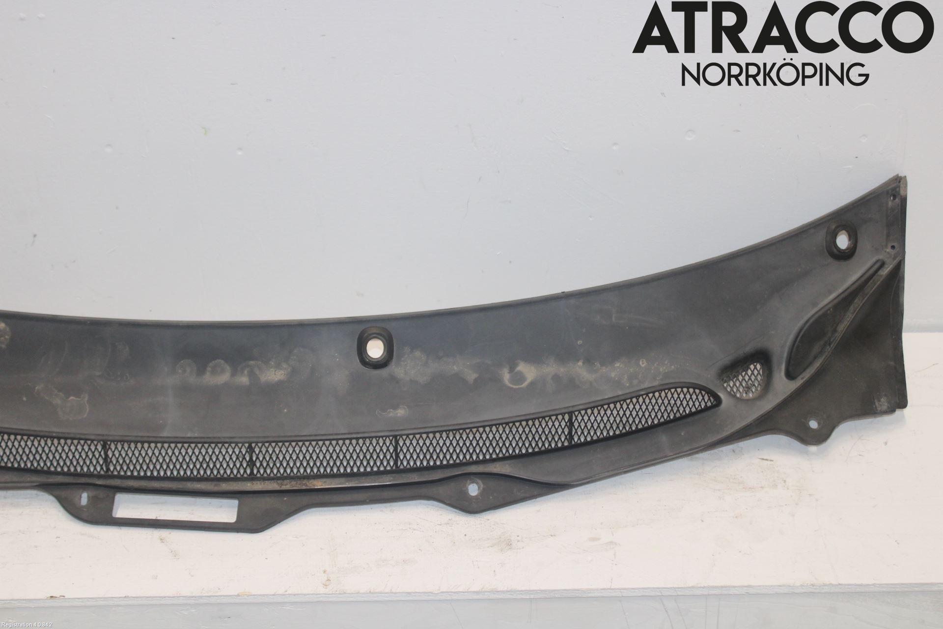 Volvo V70 05-08 Visker Deksel-Grill-Under Frr