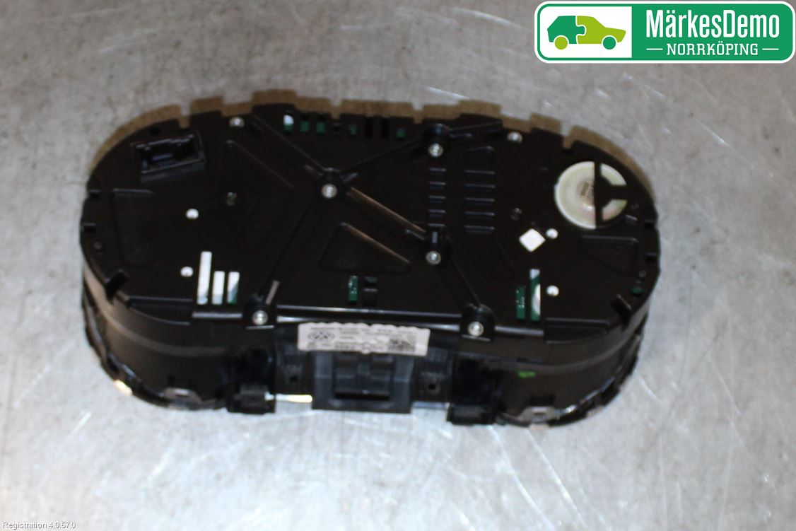 Volkswagen VW POLO 10-17 Instr Kombinert