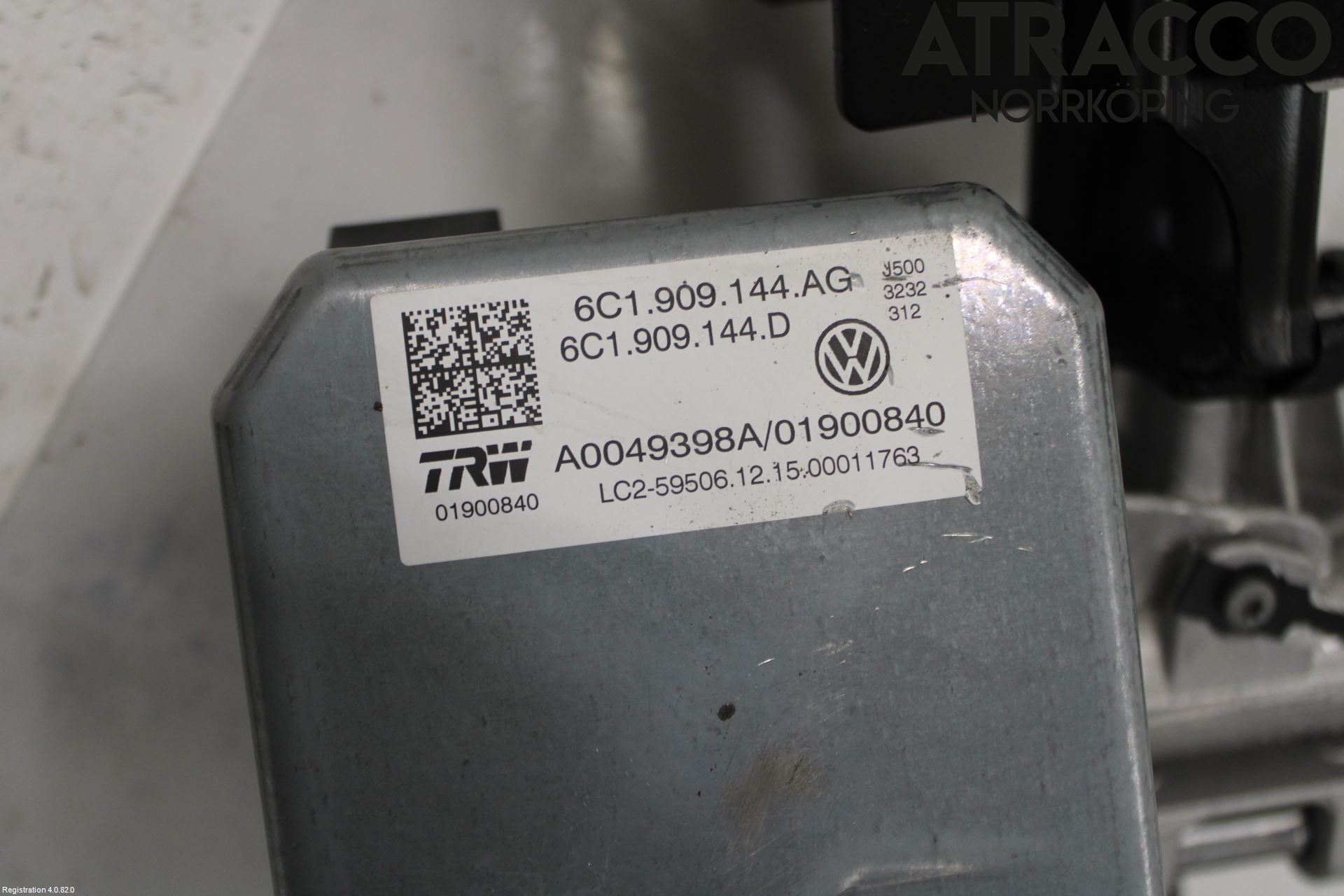 Volkswagen VW POLO 10-17 Rattakselaggregat Innebygd Servo