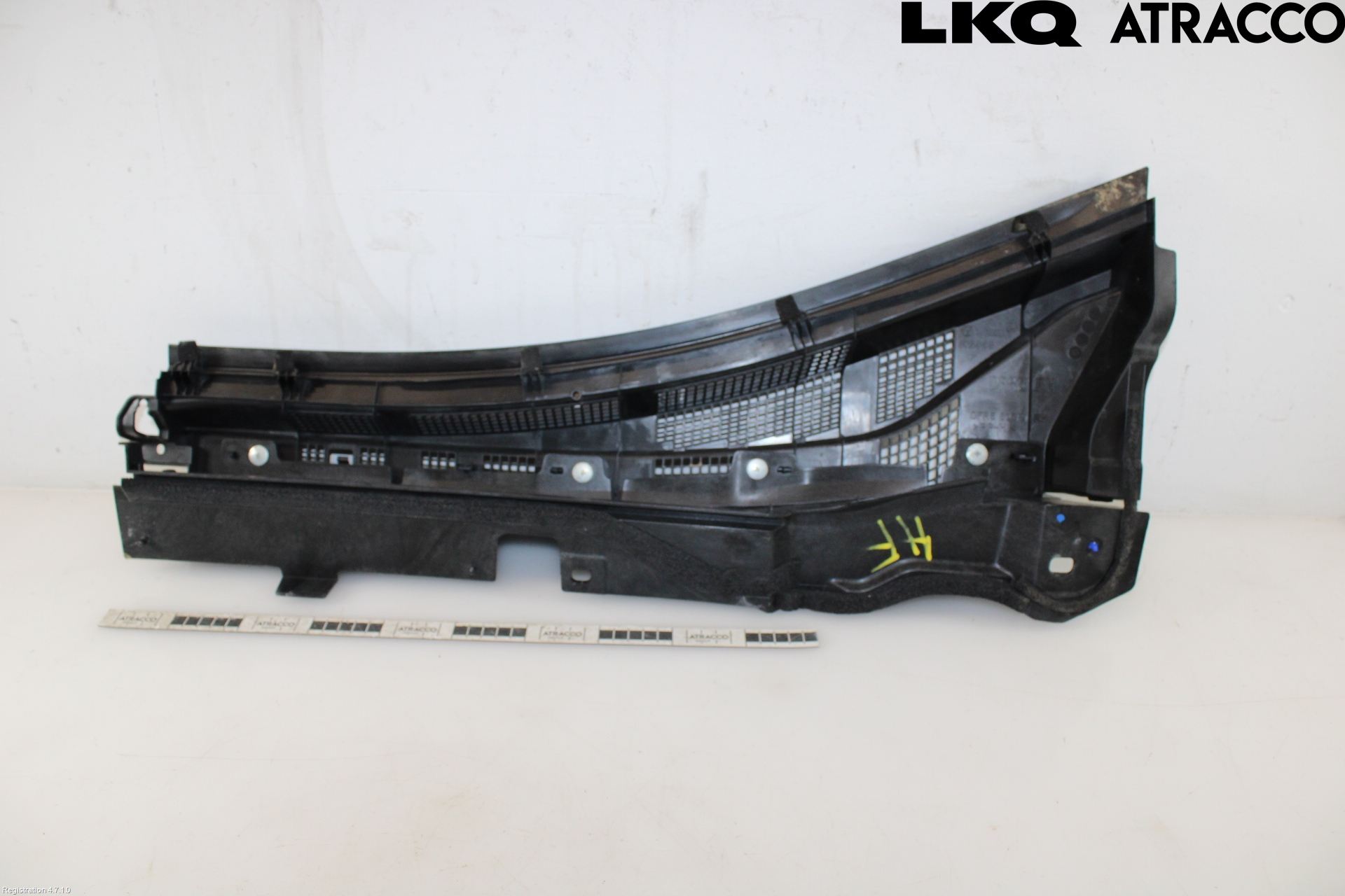 Mazda CX-30 20- Visker Deksel-Grill-Under Frr