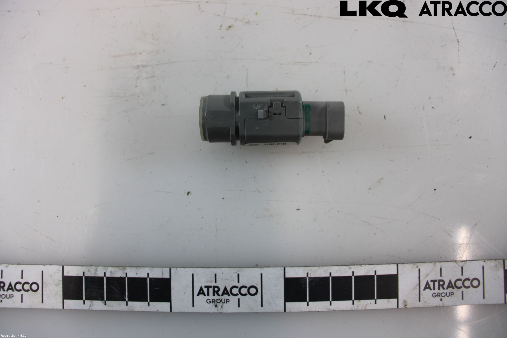 Kia VENGA 10-19 Sensor Ryggesensor