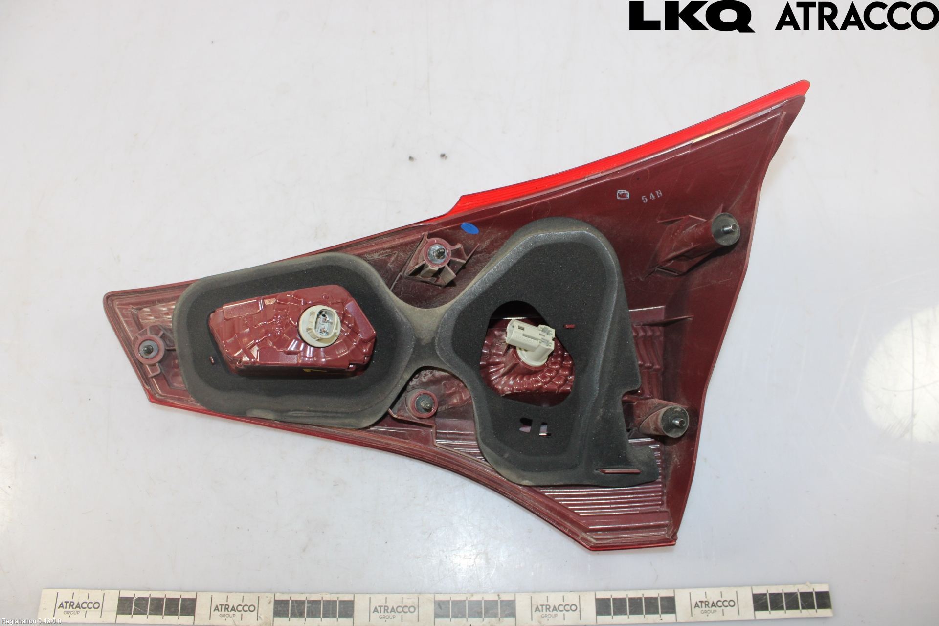 Toyota RAV4 13-18 Baklykt Venstre  På Luke(Indre