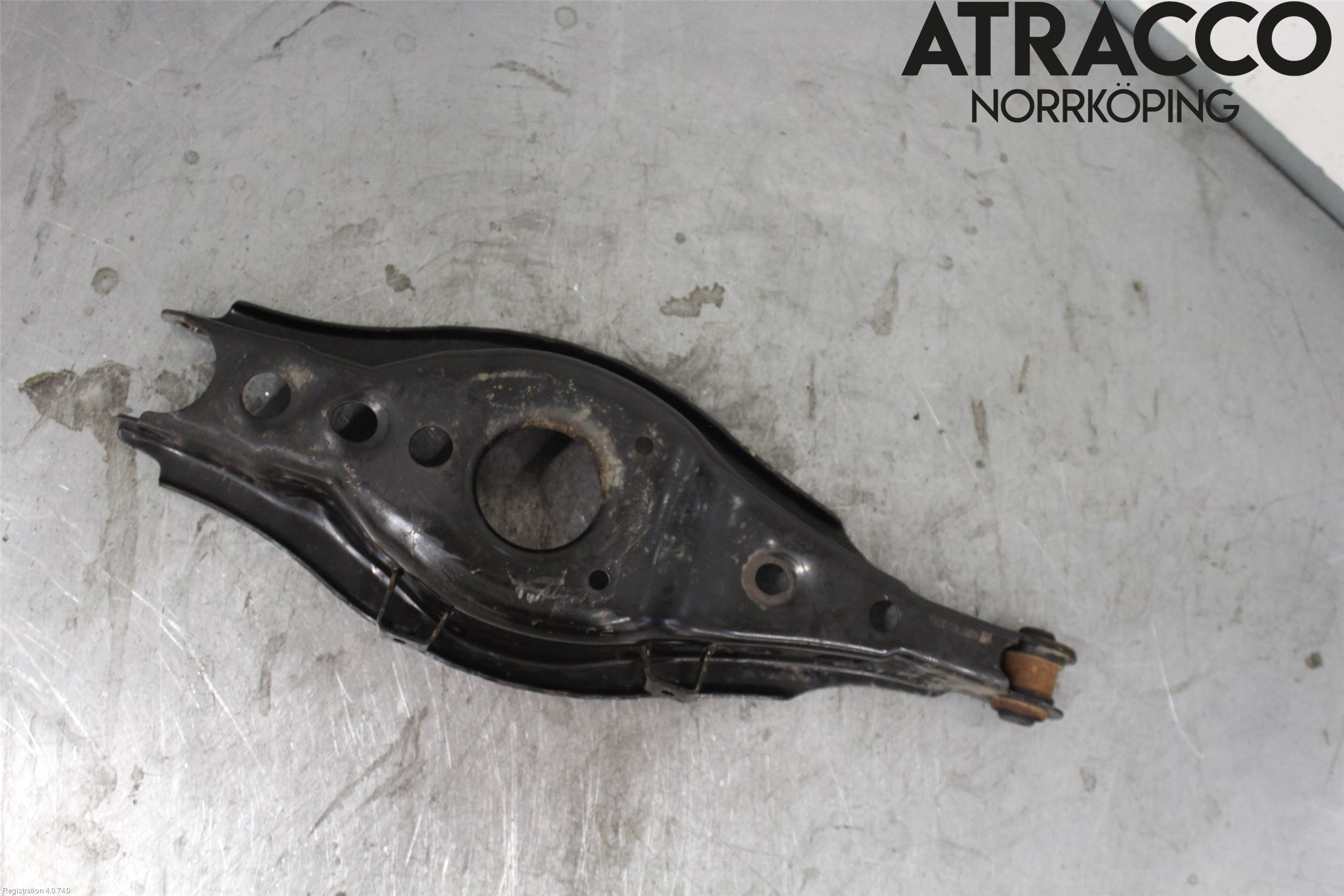 Toyota AURIS 13-19 Bærearm Bak Venstre