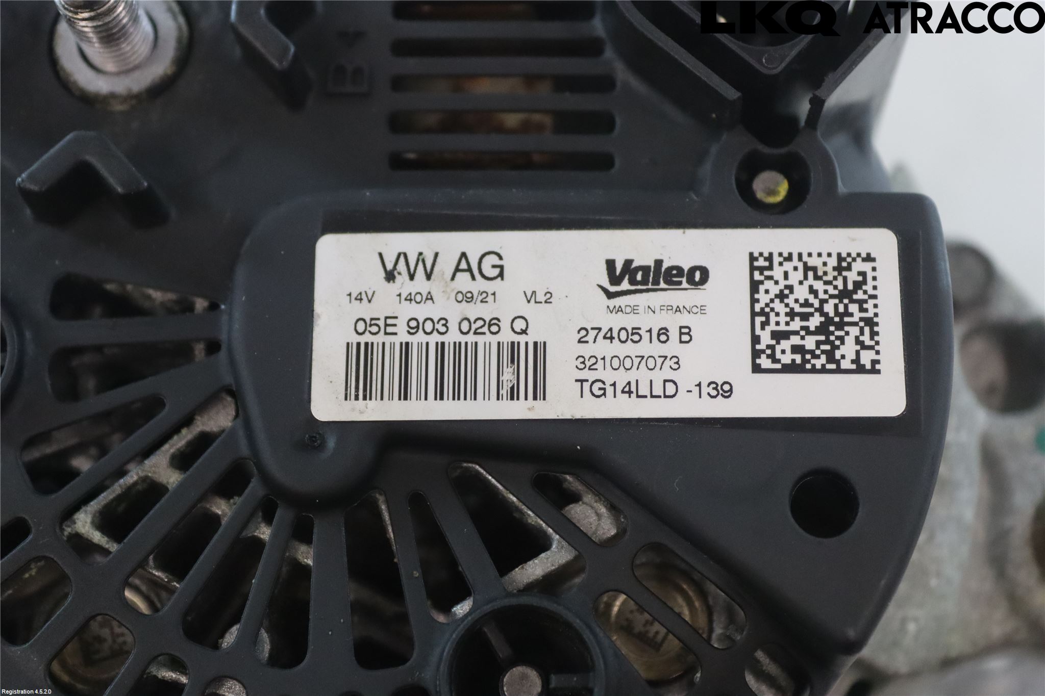 Volkswagen VW T-ROC 18- Dynamo