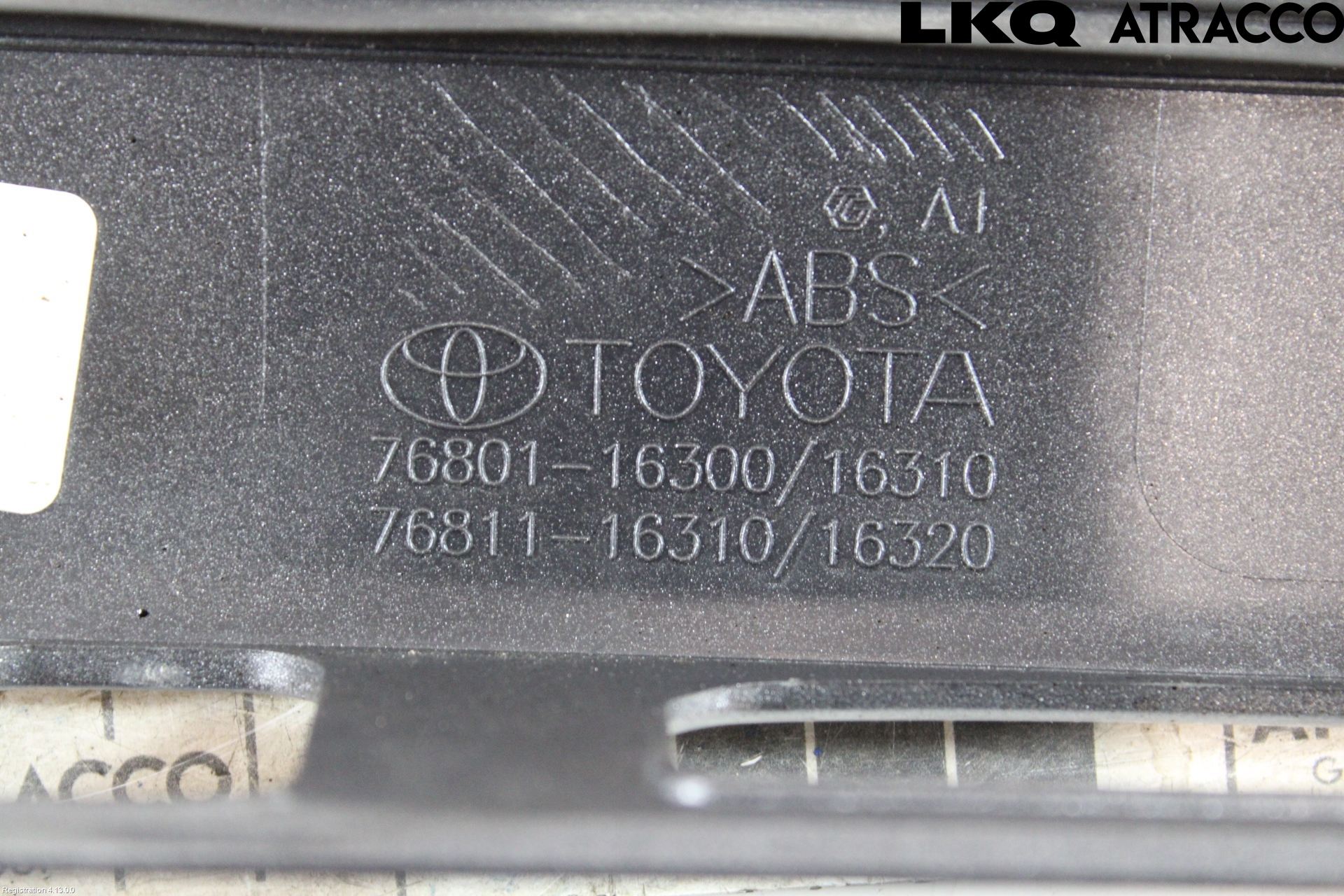 Toyota COROLLA CROSS XG10 22- Bakluke Handtak Ytre