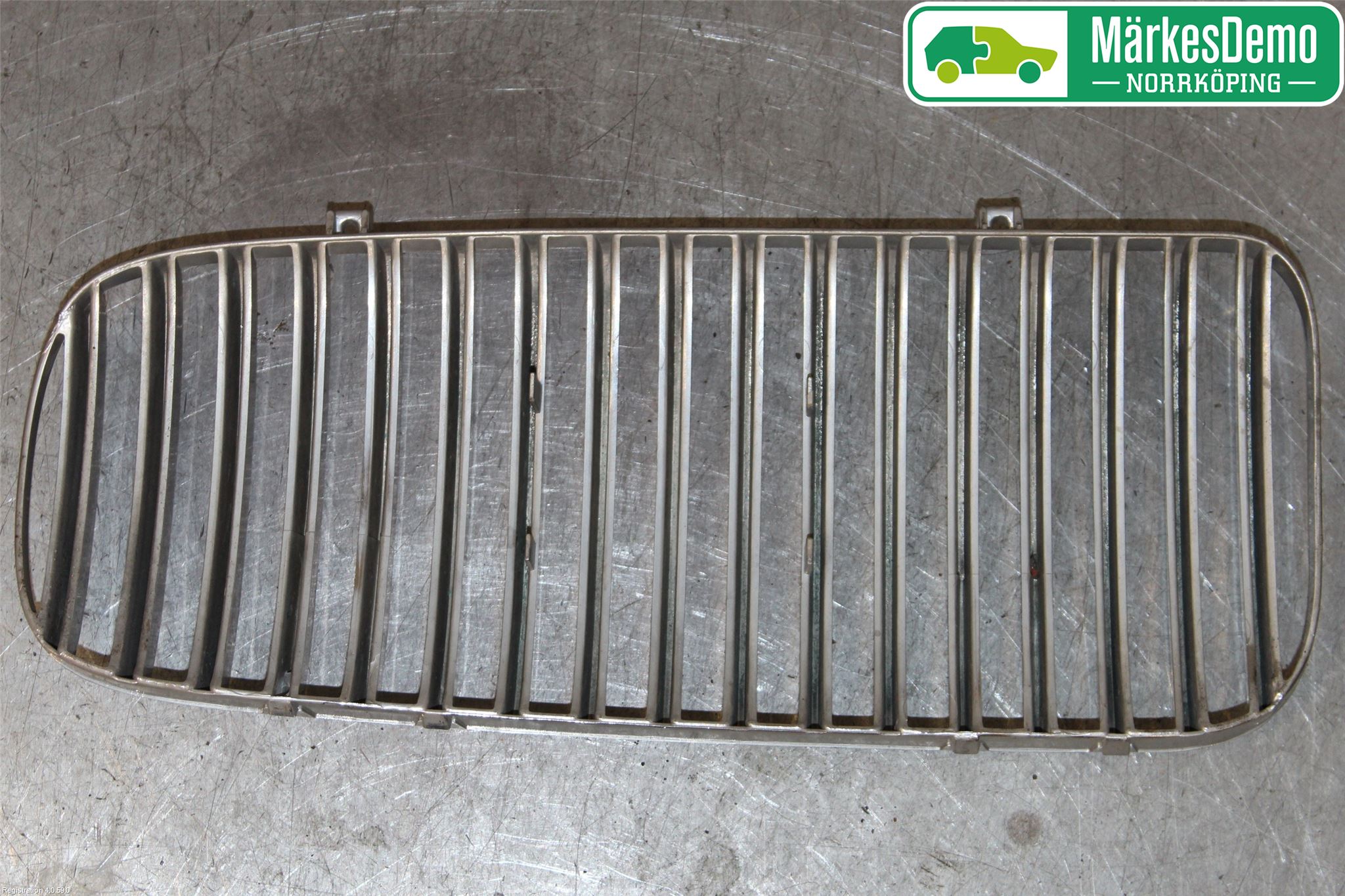 Jaguar XJ X308        98-02 Grilldel Høyre