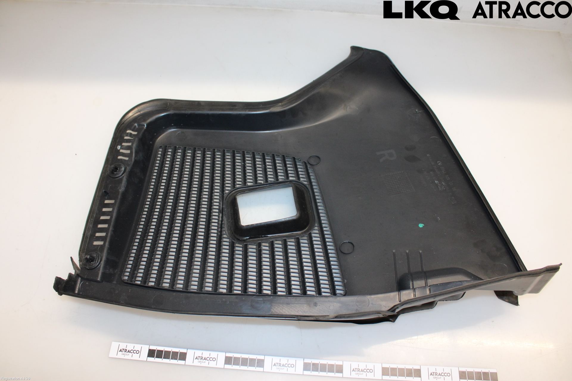 Mercedes-Benz MB GLC-KLASS (X253/C253) 15-22 Visker Deksel-Grill-Under Frr