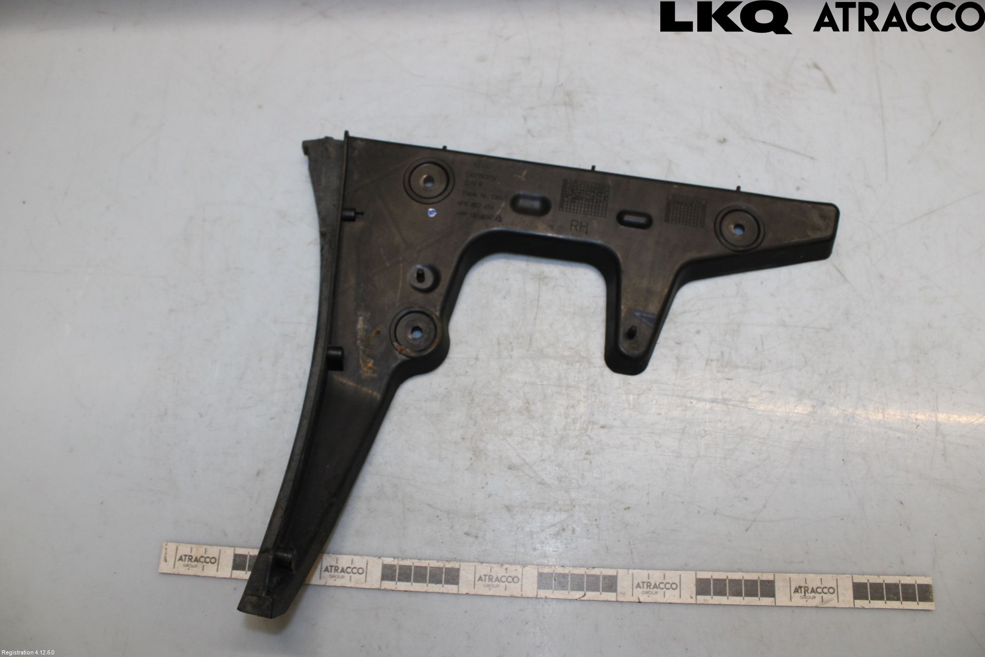 Audi A6/S6     05-11 Støtfangerfeste Bak Høyre