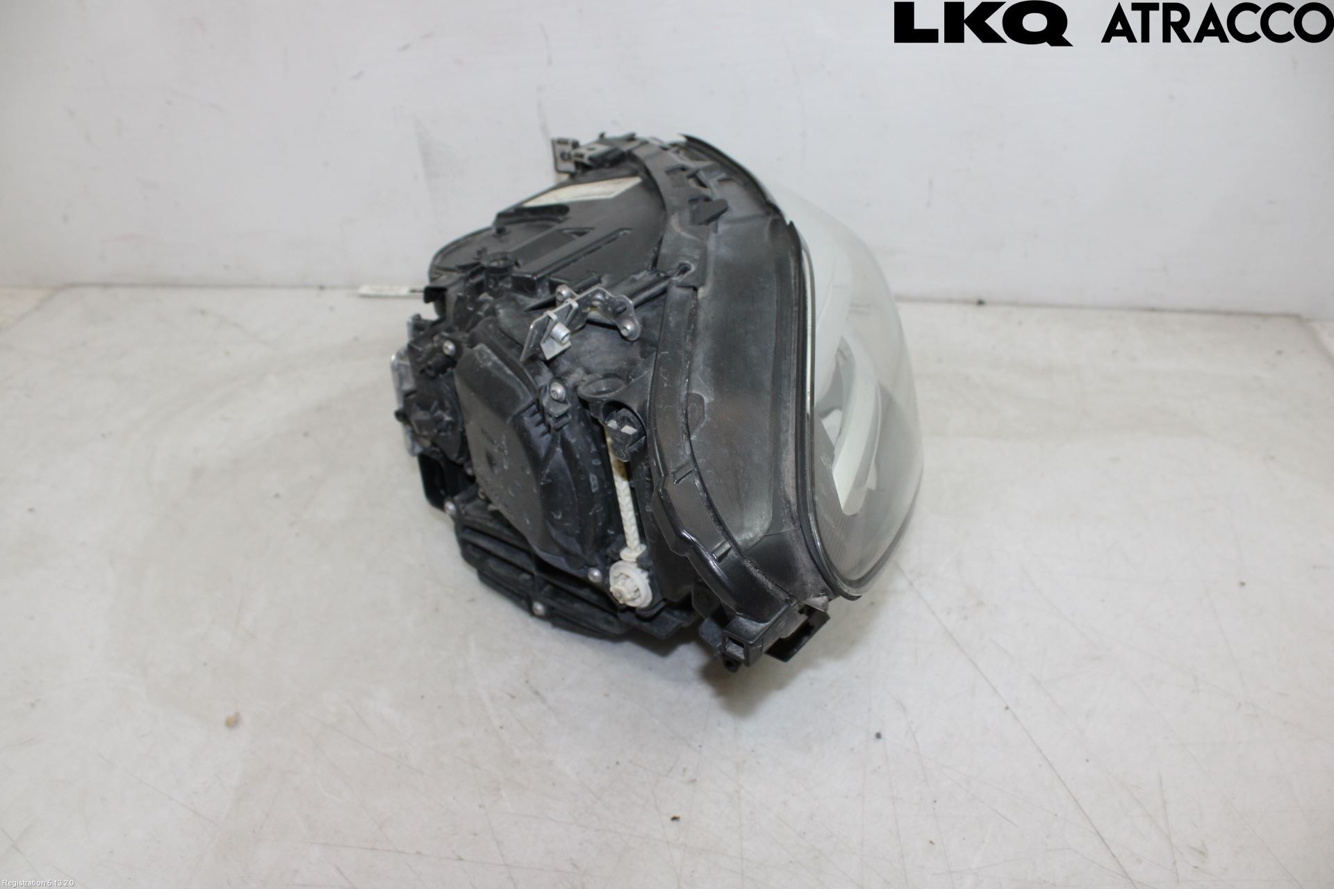 BMW 5 F10/F11/F18 09-17 Frontlykt Høyre