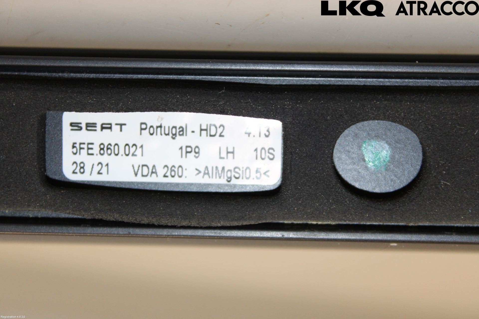 Seat LEON 20- Takrails - Stativ